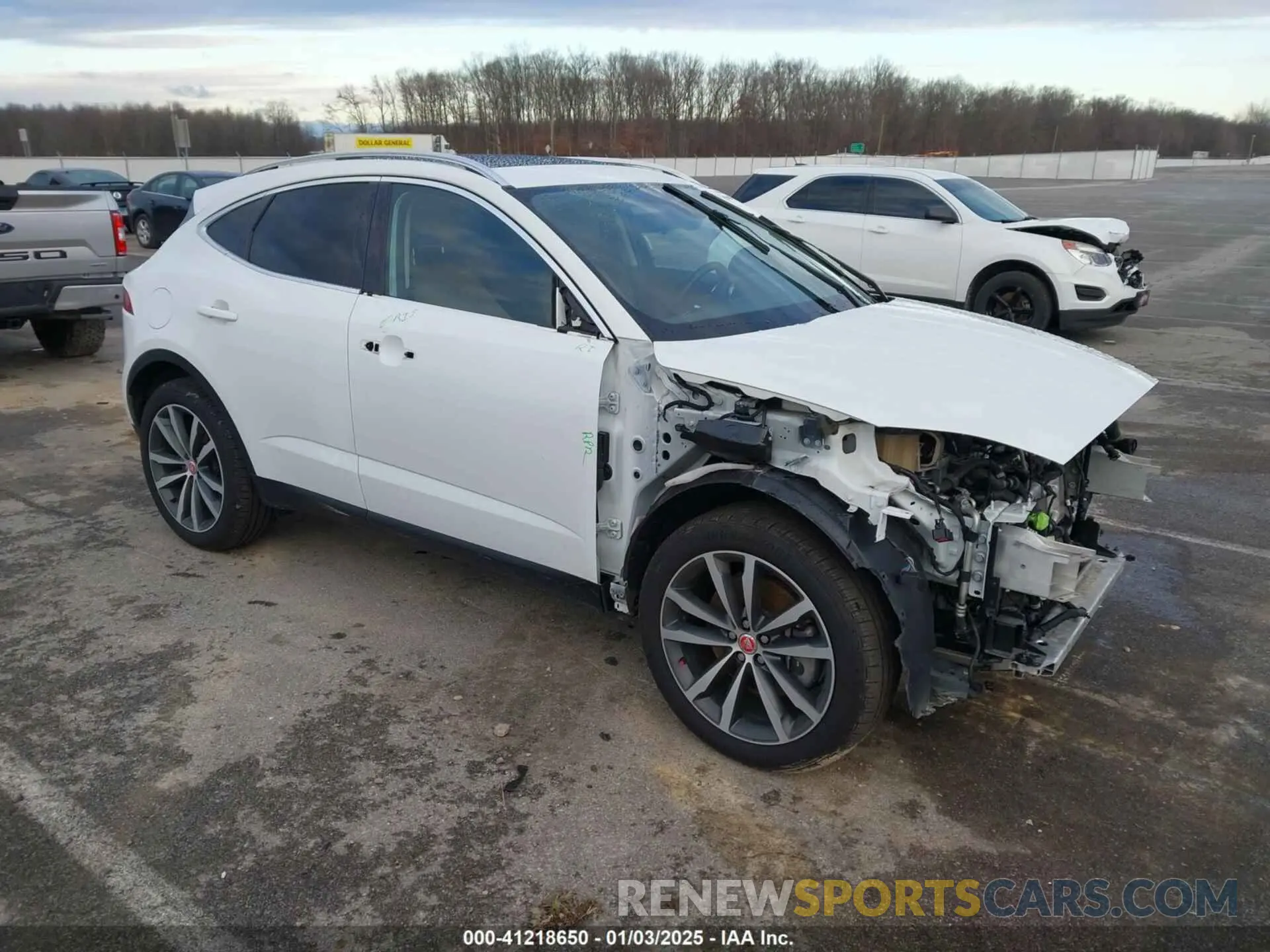 1 Фотография поврежденного автомобиля SADFP2FX3N1031142 JAGUAR E-PACE 2022