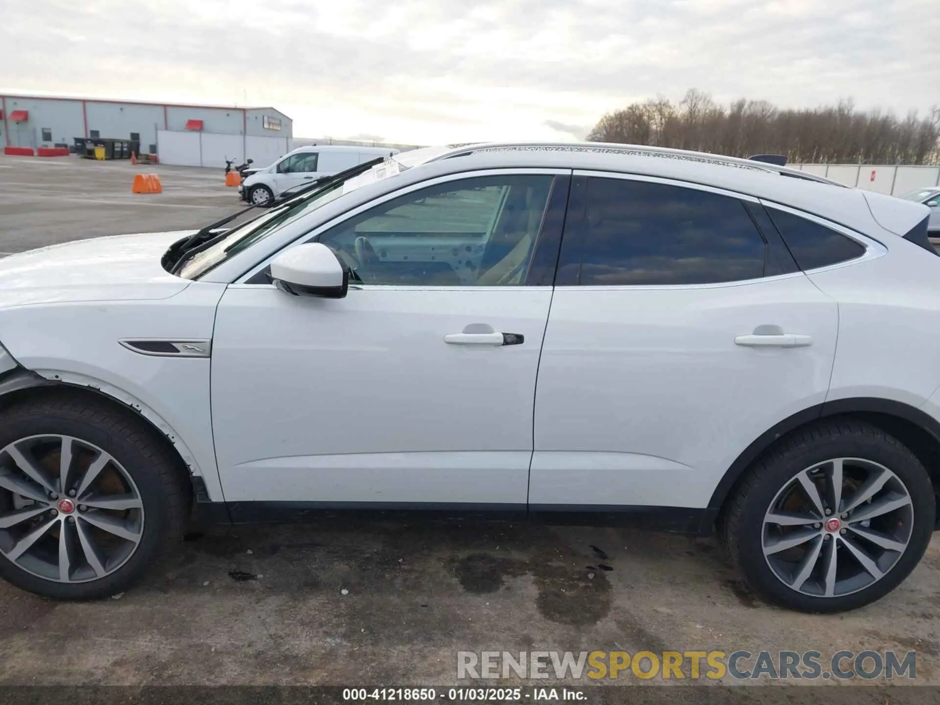 15 Фотография поврежденного автомобиля SADFP2FX3N1031142 JAGUAR E-PACE 2022