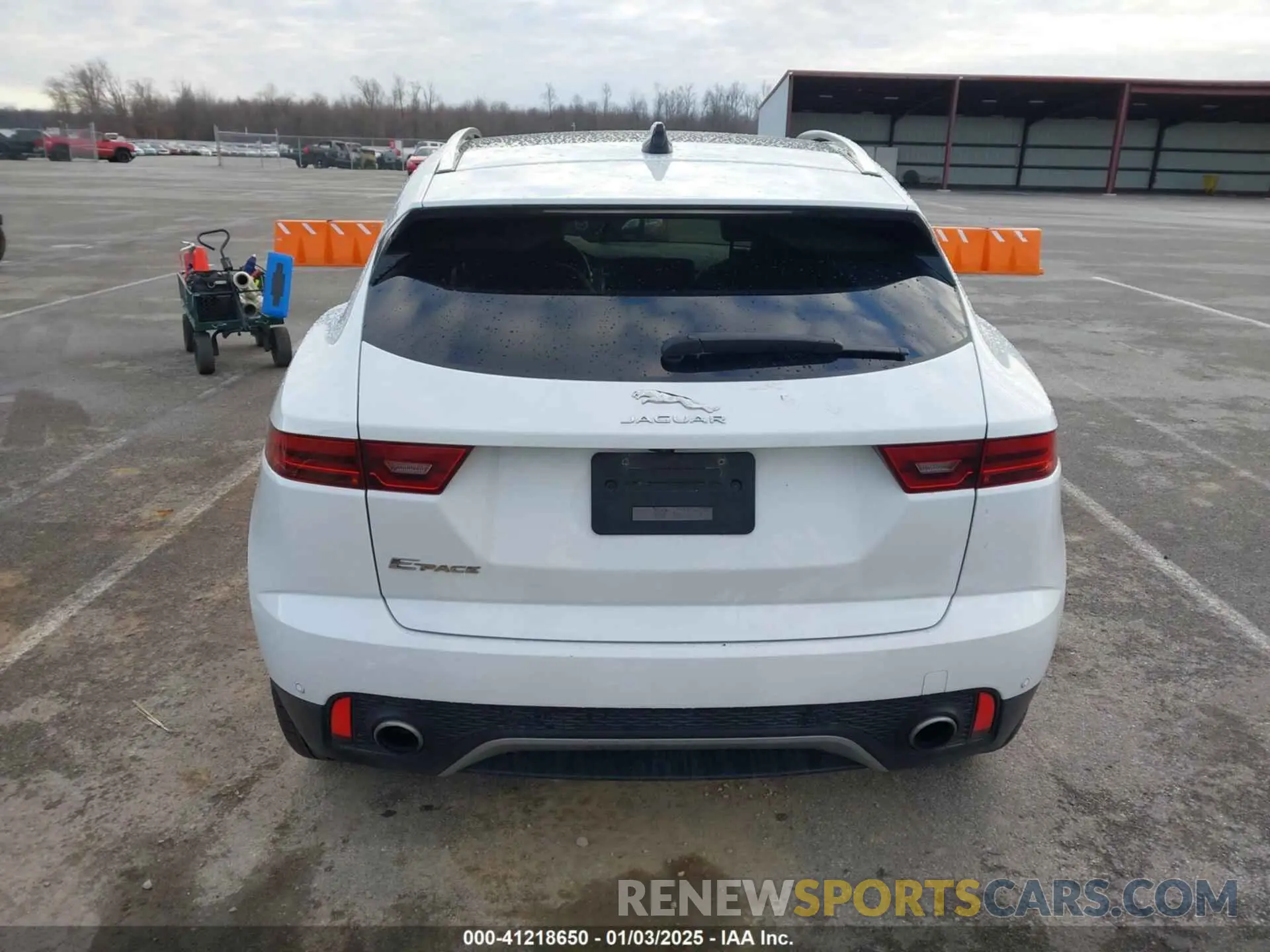 17 Фотография поврежденного автомобиля SADFP2FX3N1031142 JAGUAR E-PACE 2022