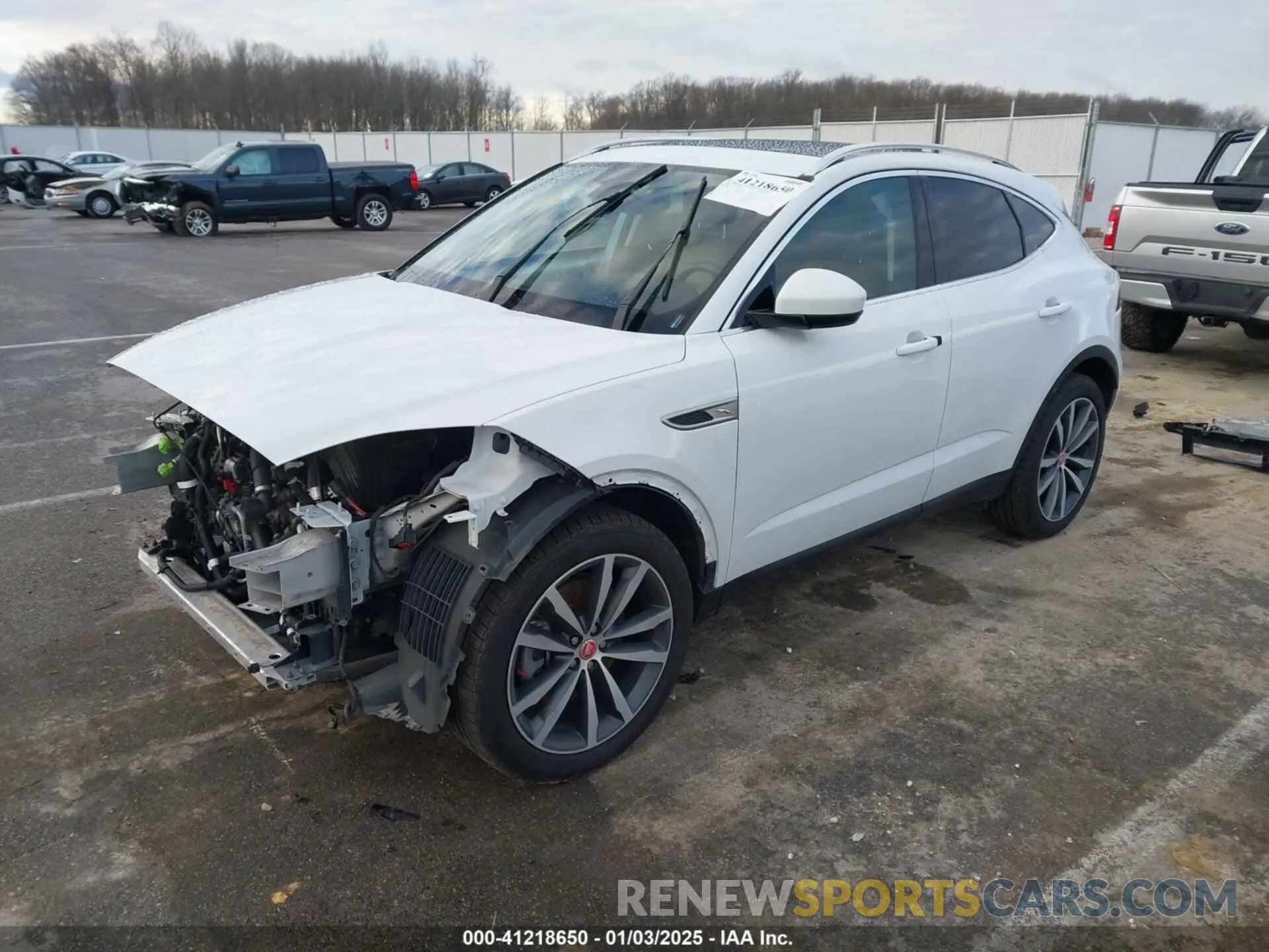 2 Фотография поврежденного автомобиля SADFP2FX3N1031142 JAGUAR E-PACE 2022