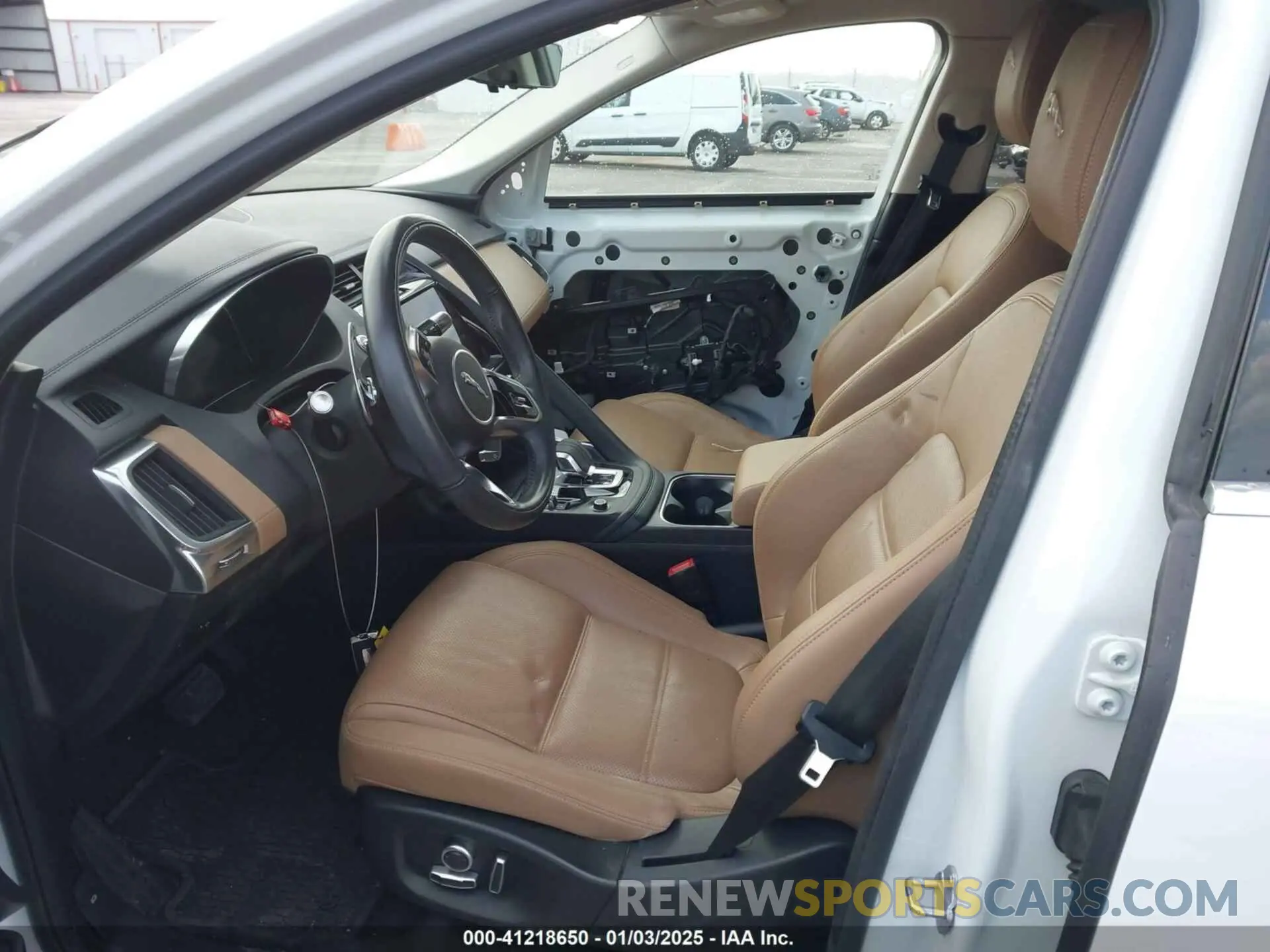 5 Фотография поврежденного автомобиля SADFP2FX3N1031142 JAGUAR E-PACE 2022