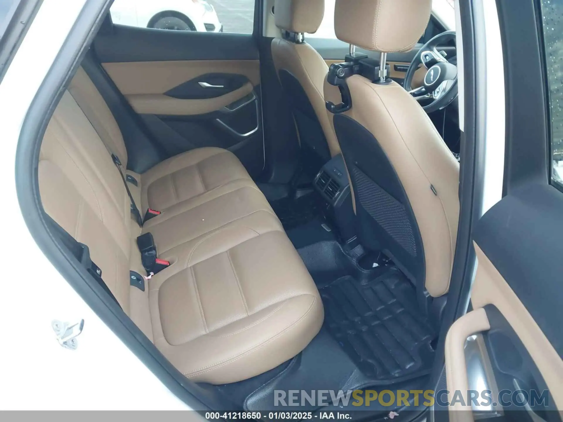 8 Фотография поврежденного автомобиля SADFP2FX3N1031142 JAGUAR E-PACE 2022