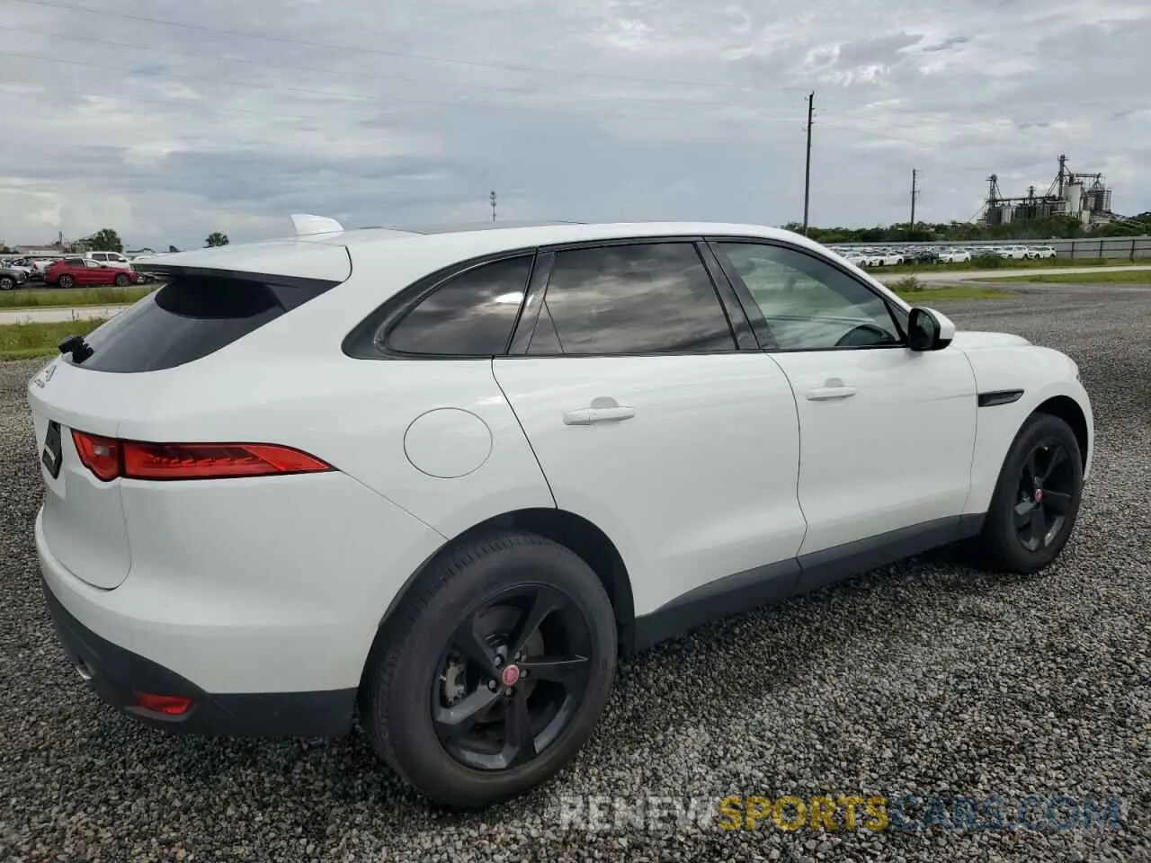 3 Фотография поврежденного автомобиля SADCJ2FX0KA354600 JAGUAR F-PACE 2019