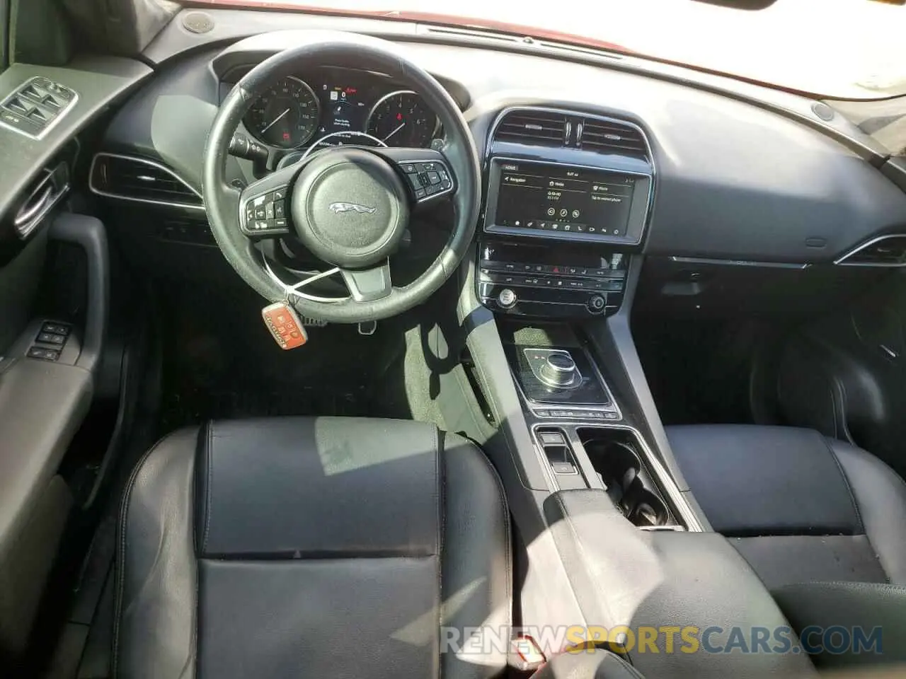 8 Photograph of a damaged car SADCJ2FX0KA397415 JAGUAR F-PACE 2019
