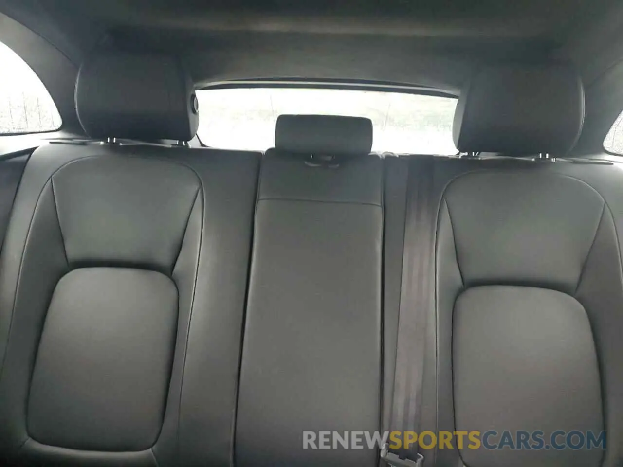 10 Photograph of a damaged car SADCJ2FX1KA395821 JAGUAR F-PACE 2019