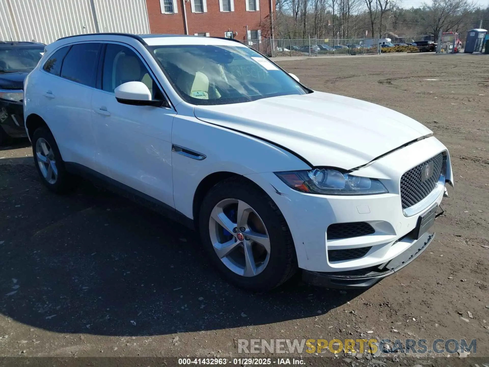 1 Photograph of a damaged car SADCJ2FX2KA357093 JAGUAR F-PACE 2019