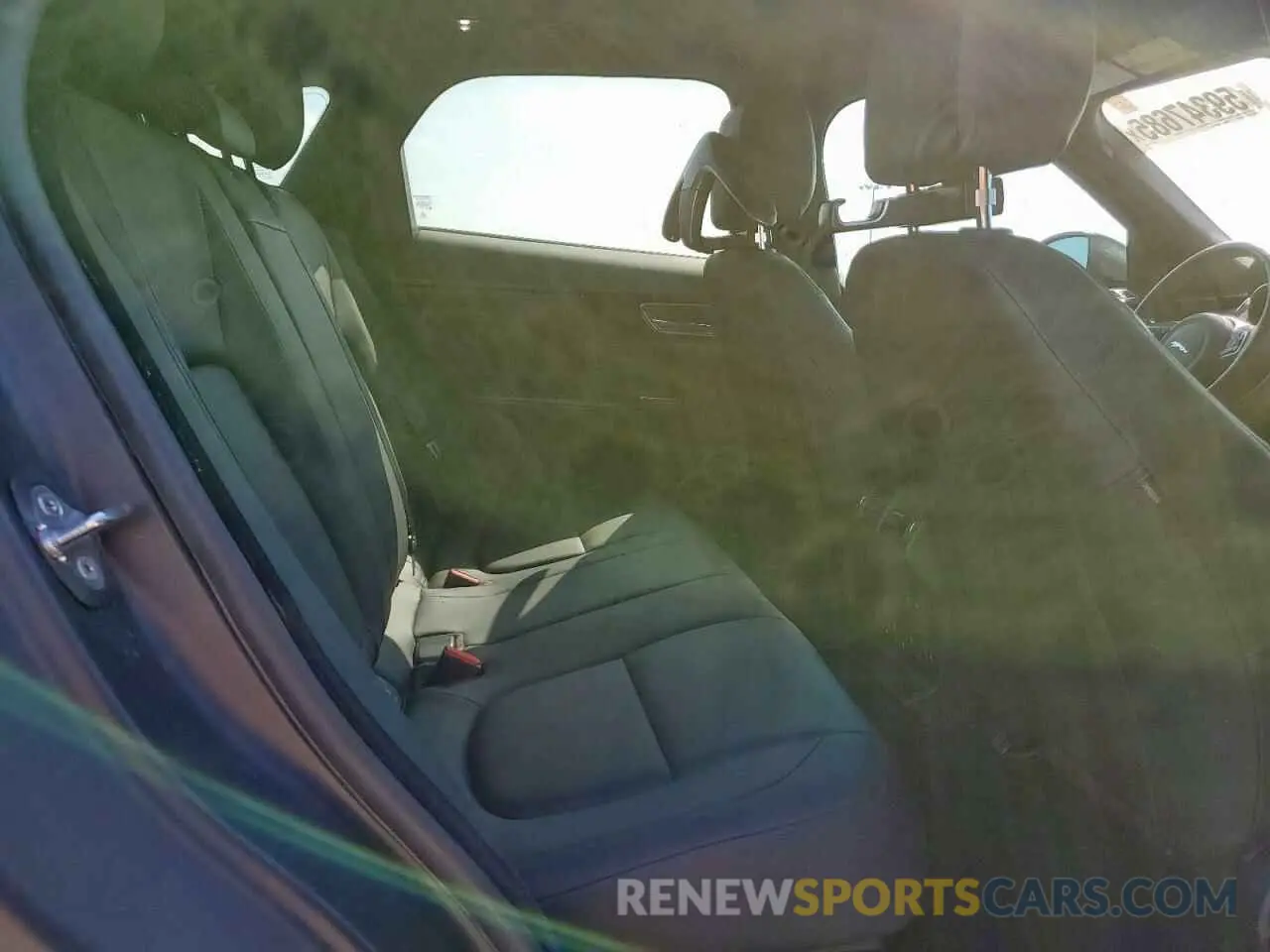 11 Photograph of a damaged car SADCJ2FX3KA397408 JAGUAR F-PACE 2019