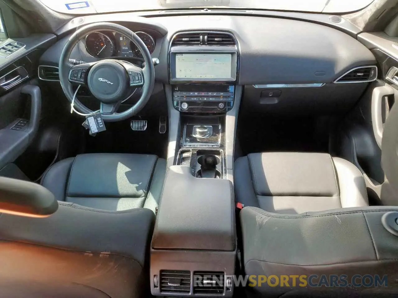 8 Photograph of a damaged car SADCJ2FX3KA397408 JAGUAR F-PACE 2019