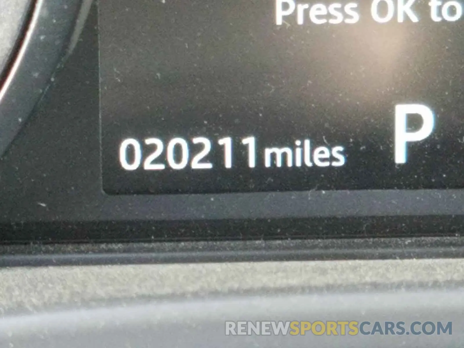 8 Photograph of a damaged car SADCJ2FX4KA365986 JAGUAR F-PACE 2019