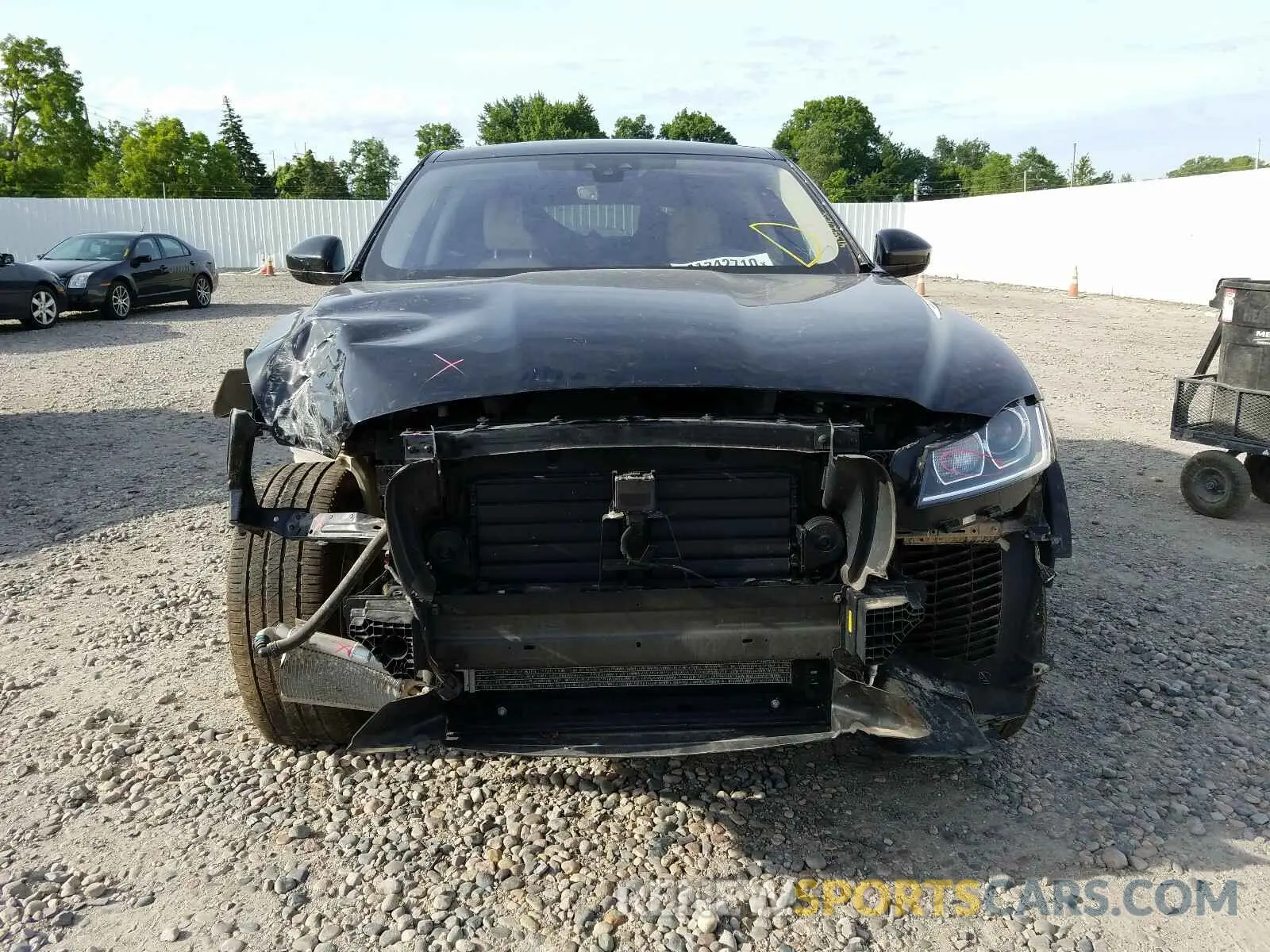 9 Photograph of a damaged car SADCJ2FX4KA365986 JAGUAR F-PACE 2019