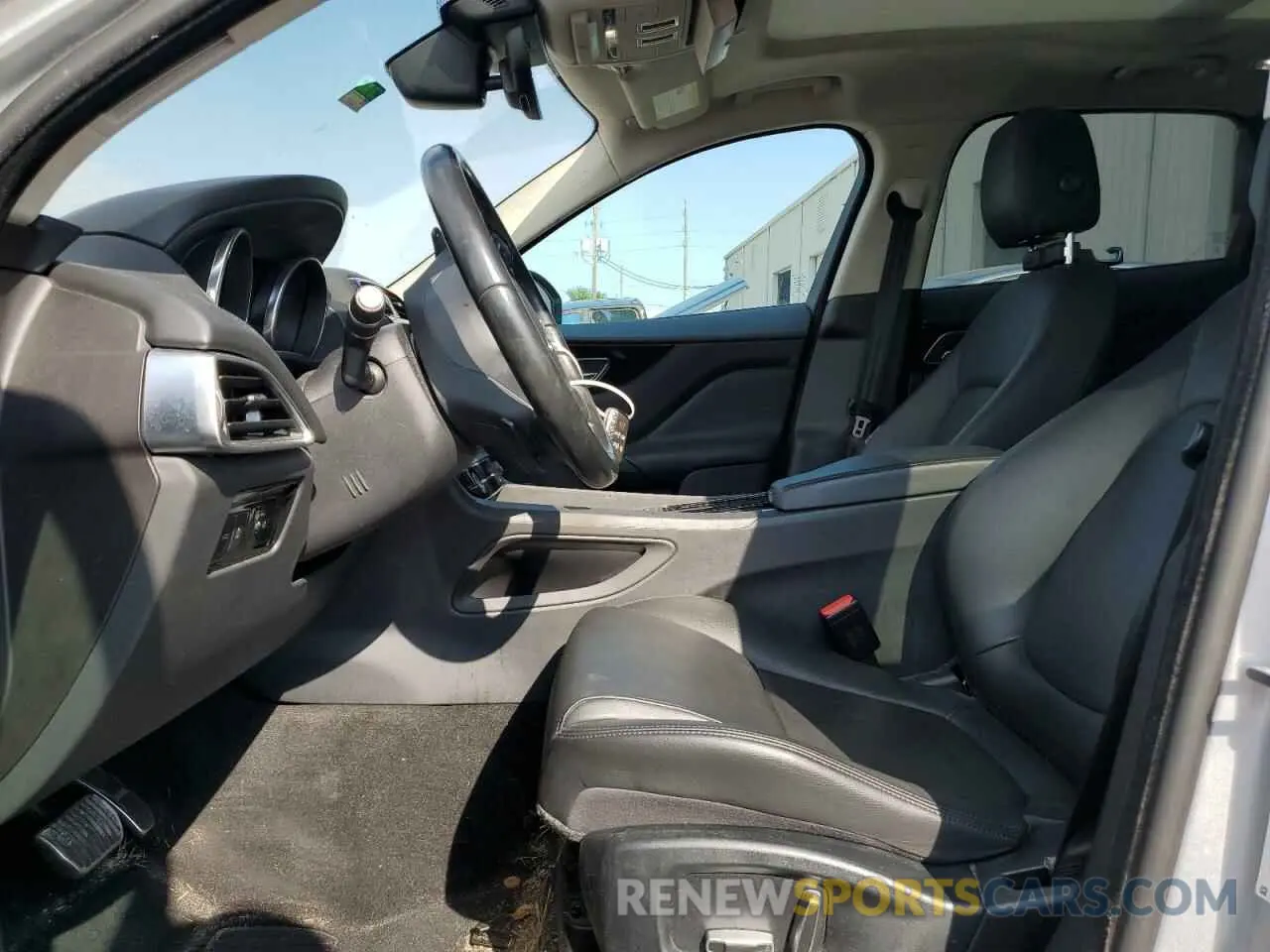 7 Photograph of a damaged car SADCJ2FX5KA392064 JAGUAR F-PACE 2019