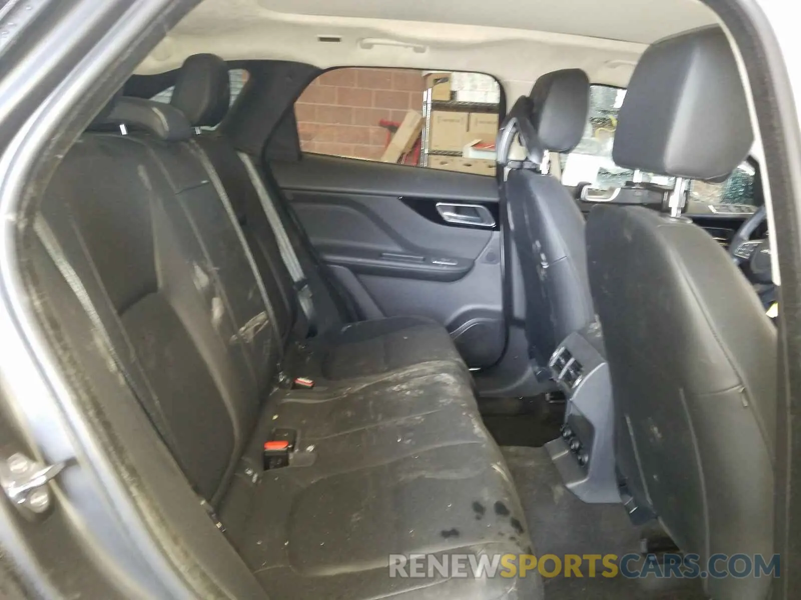6 Photograph of a damaged car SADCJ2FX5KA601402 JAGUAR F-PACE 2019