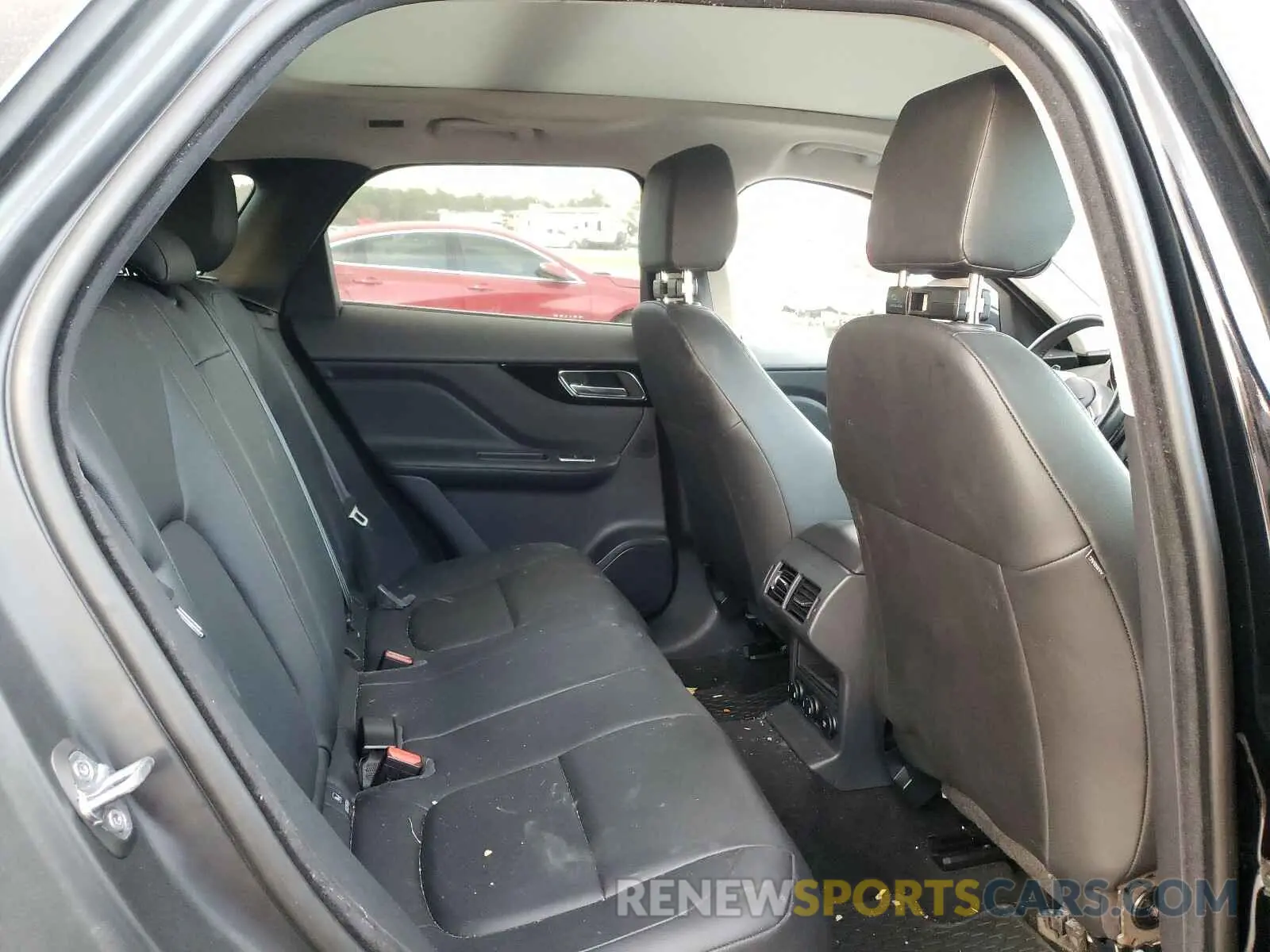 6 Photograph of a damaged car SADCJ2FX6KA368114 JAGUAR F-PACE 2019