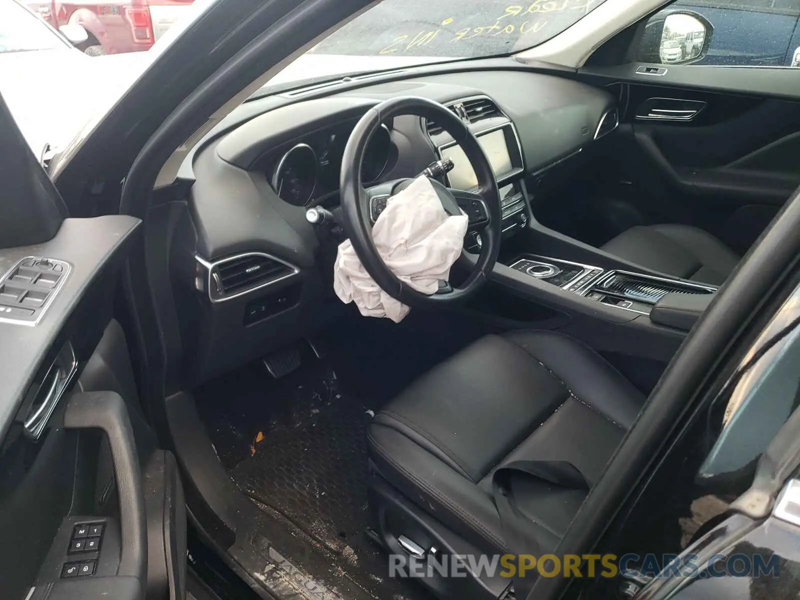 9 Photograph of a damaged car SADCJ2FX6KA368114 JAGUAR F-PACE 2019
