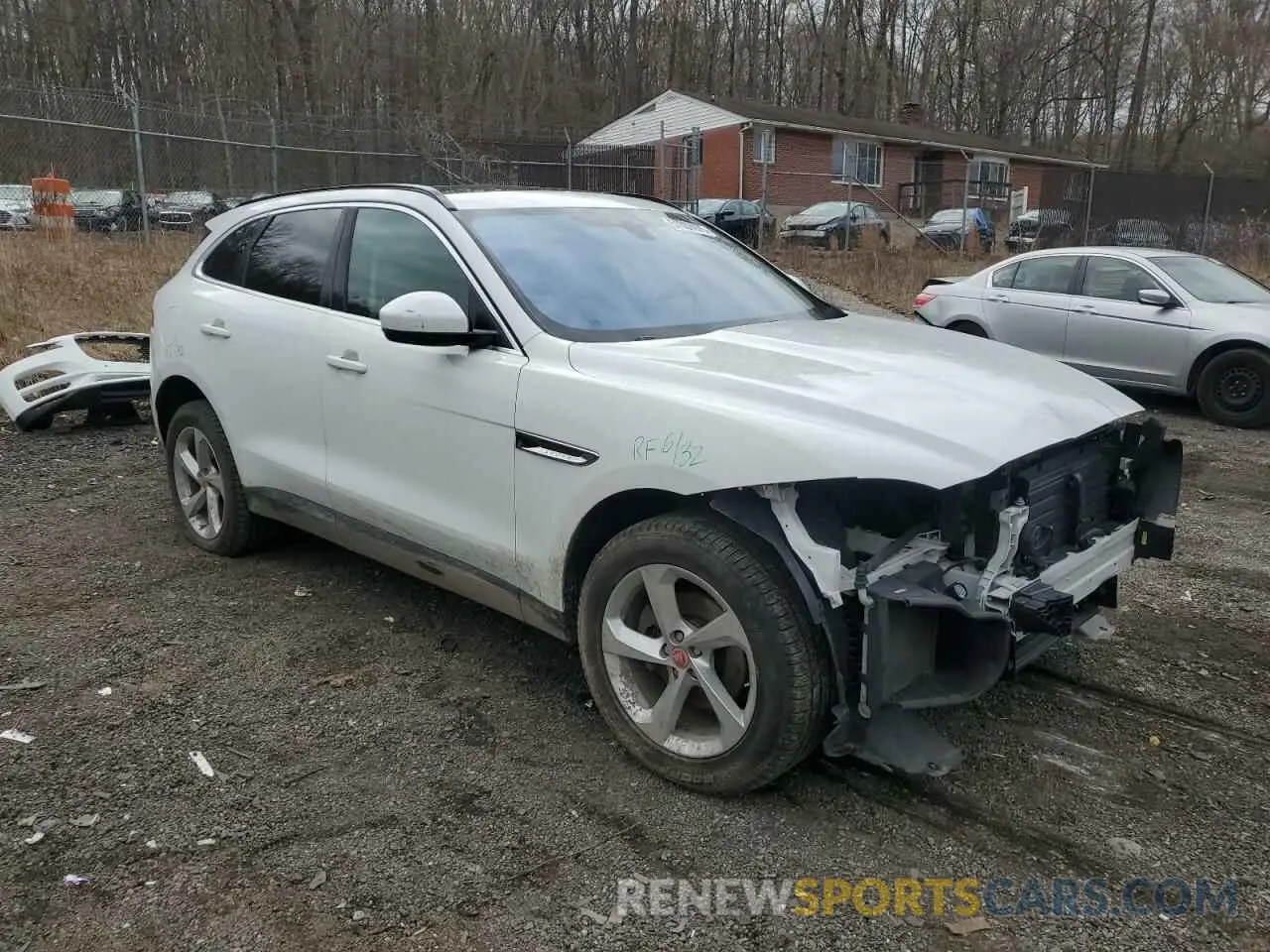 4 Photograph of a damaged car SADCJ2FX8KA366087 JAGUAR F-PACE 2019