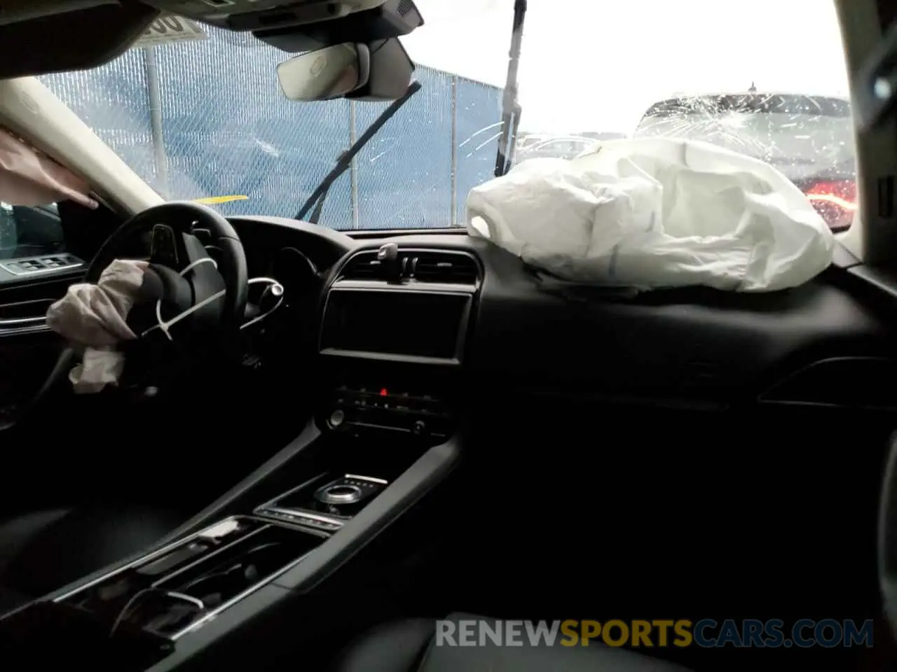 9 Photograph of a damaged car SADCJ2FX9KA392407 JAGUAR F-PACE 2019