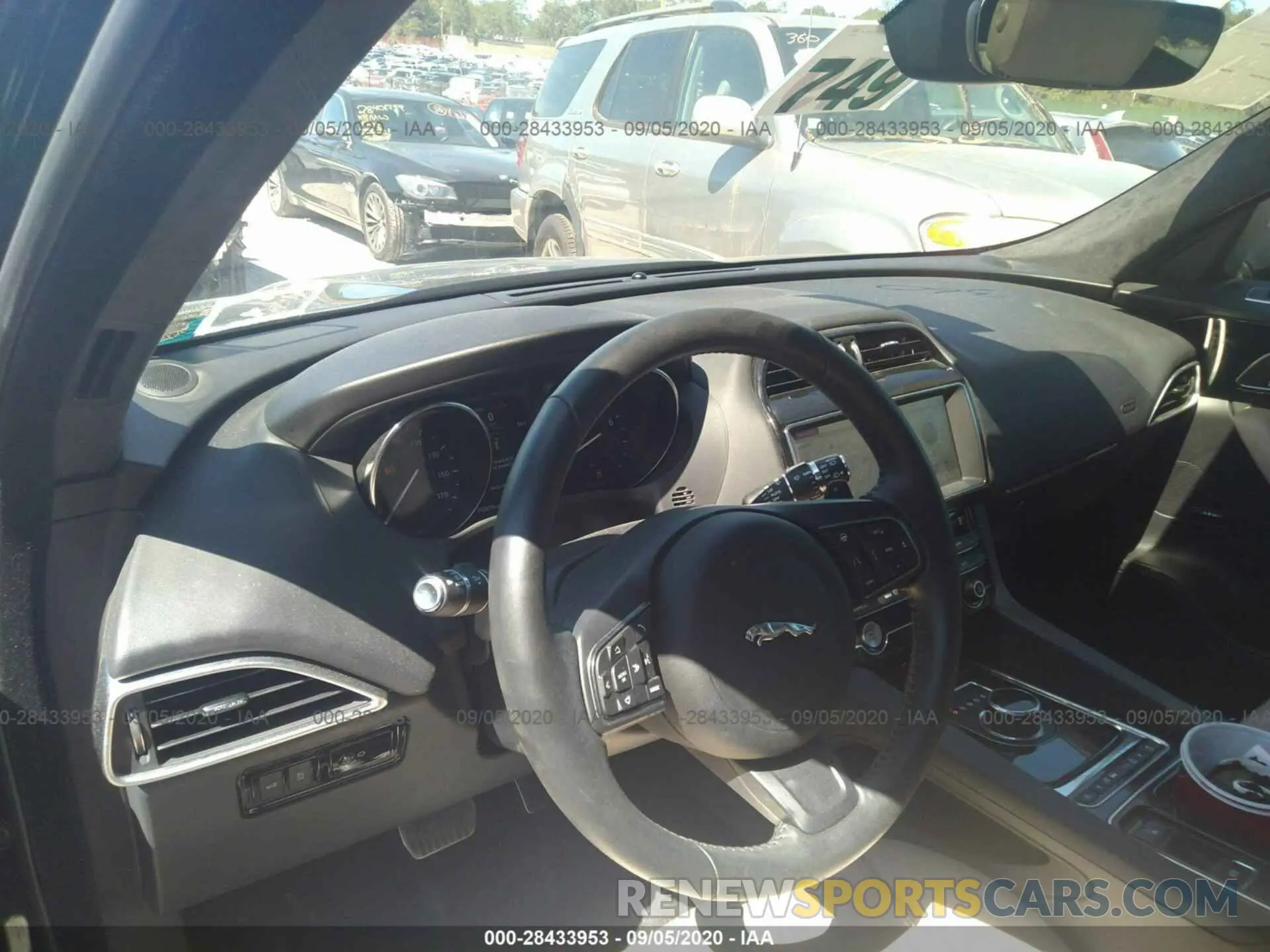 5 Photograph of a damaged car SADCJ2FX9KA607400 JAGUAR F-PACE 2019