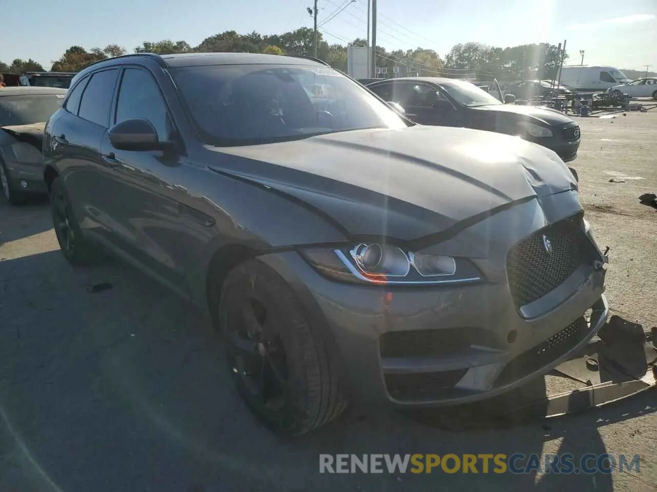 1 Photograph of a damaged car SADCJ2GX1KA610869 JAGUAR F-PACE 2019