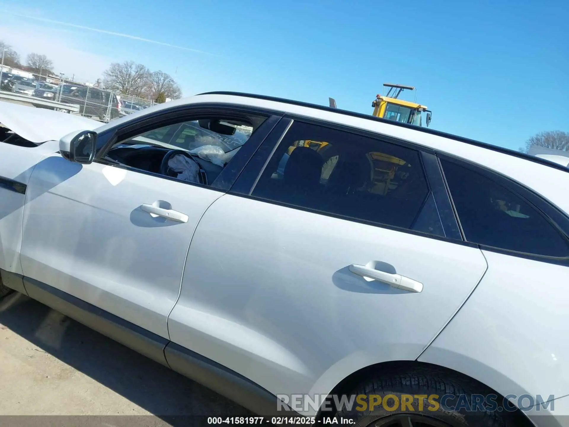 15 Photograph of a damaged car SADCK2FN7KA394765 JAGUAR F-PACE 2019