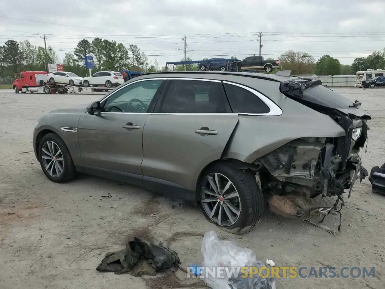 2 Фотография поврежденного автомобиля SADCK2FX0KA367828 JAGUAR F-PACE 2019