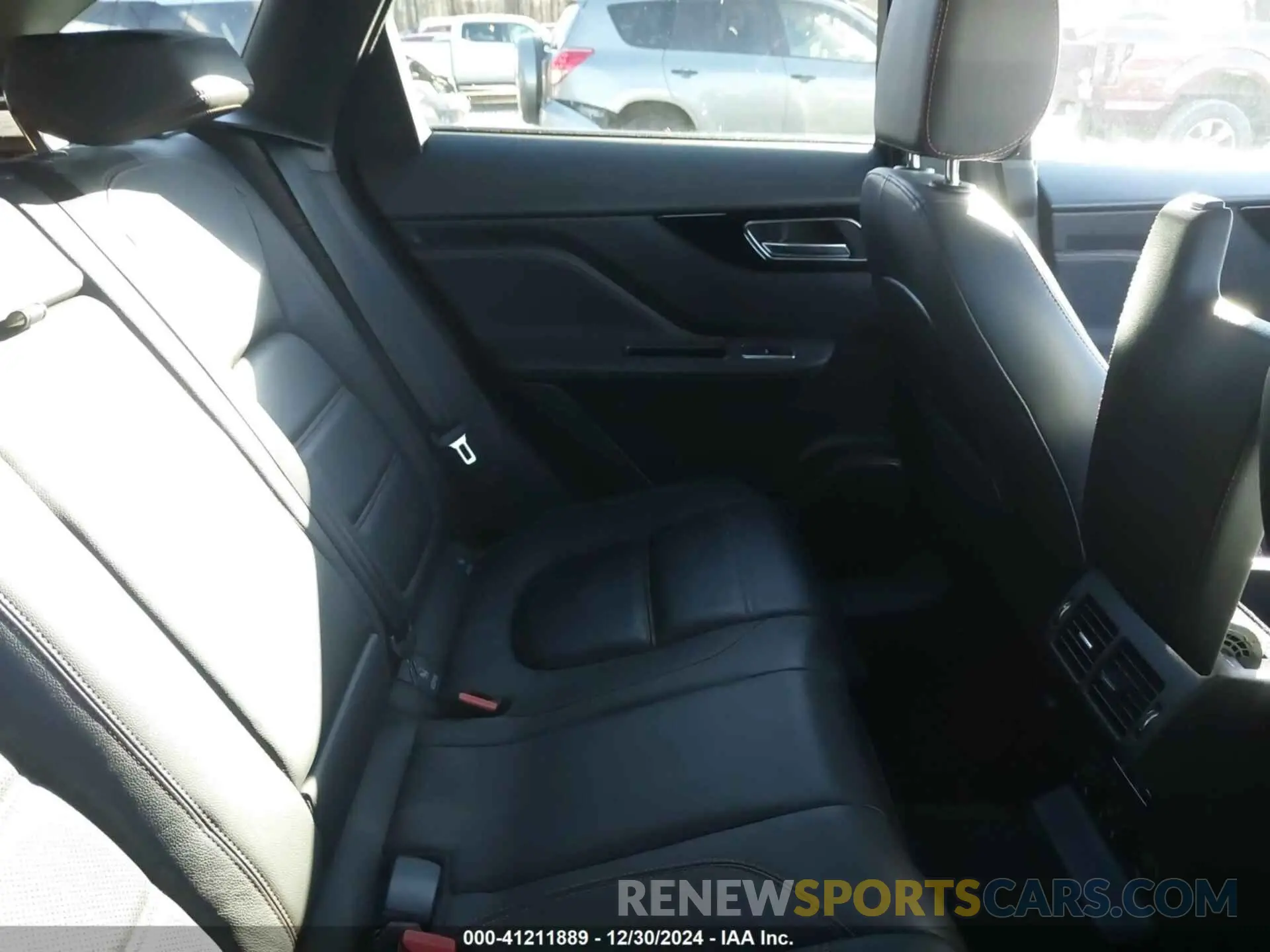 8 Photograph of a damaged car SADCK2FX4KA601422 JAGUAR F-PACE 2019