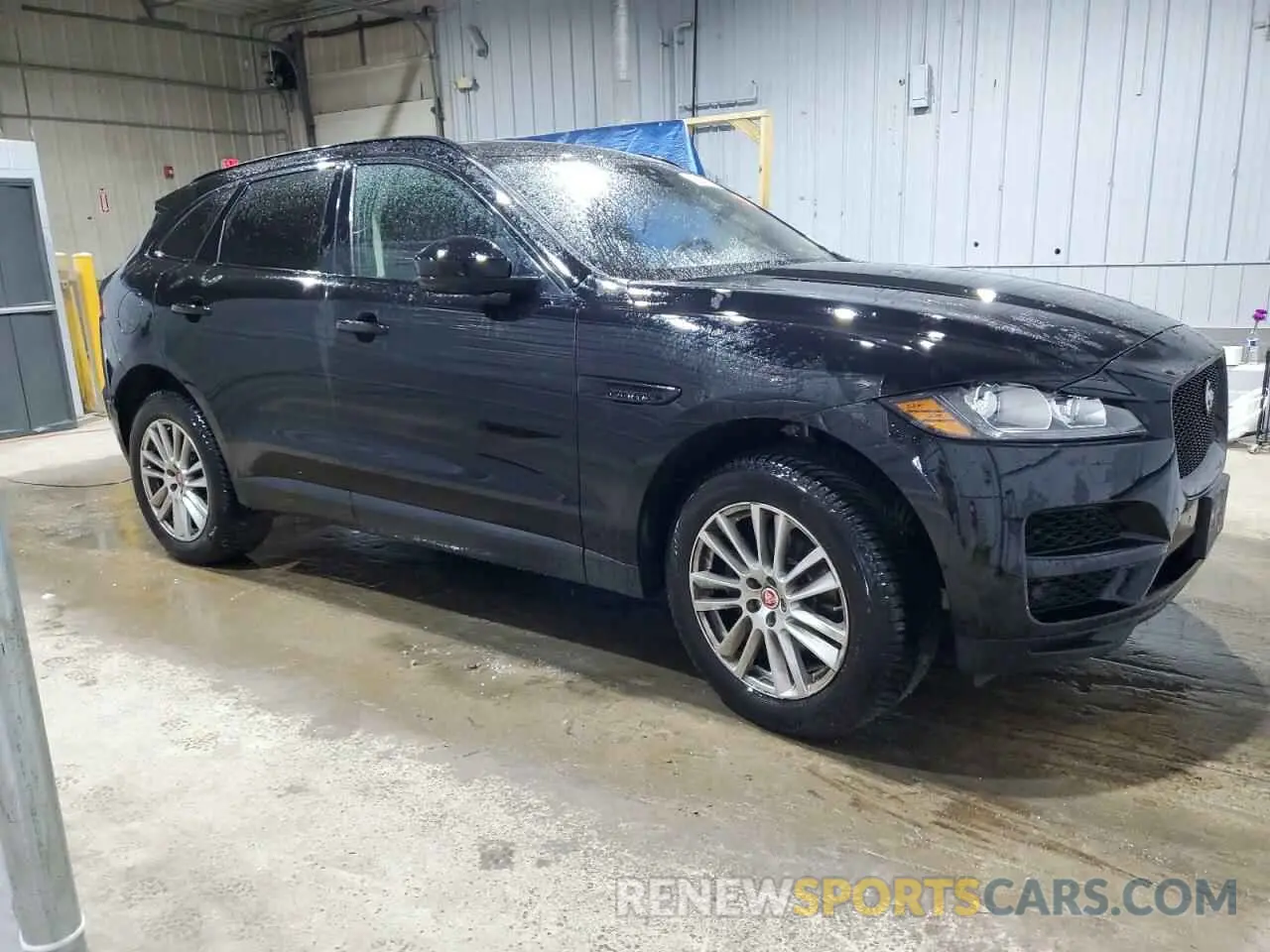 4 Photograph of a damaged car SADCK2FX7KA366367 JAGUAR F-PACE 2019