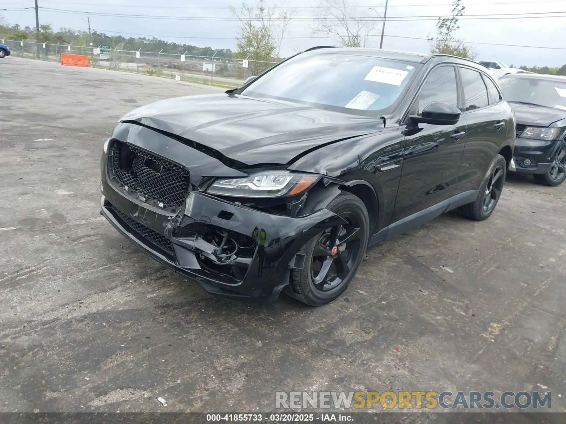 2 Фотография поврежденного автомобиля SADCK2FX7KA395593 JAGUAR F-PACE 2019