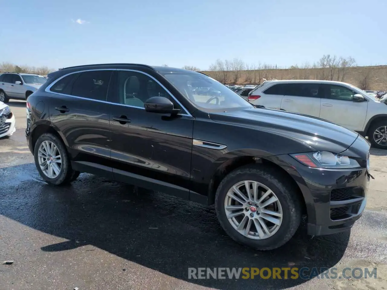 4 Фотография поврежденного автомобиля SADCK2FX8KA397627 JAGUAR F-PACE 2019