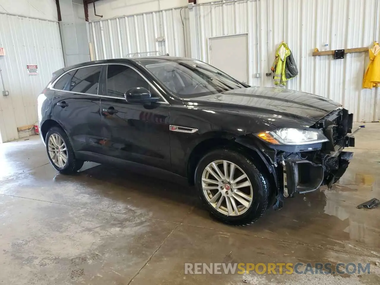 4 Photograph of a damaged car SADCK2GX0KA395143 JAGUAR F-PACE 2019