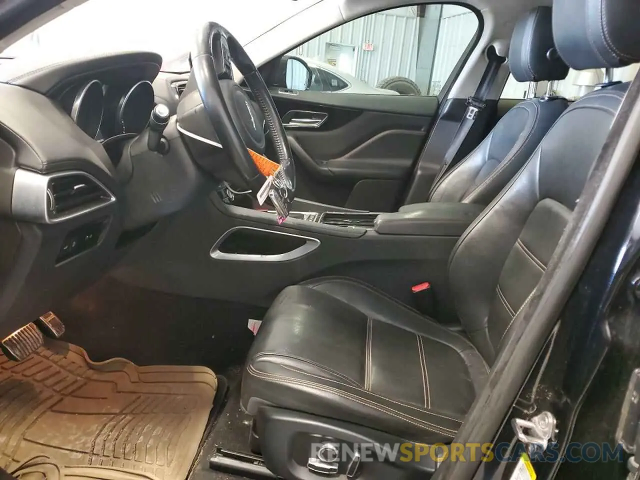 7 Photograph of a damaged car SADCK2GX0KA395143 JAGUAR F-PACE 2019