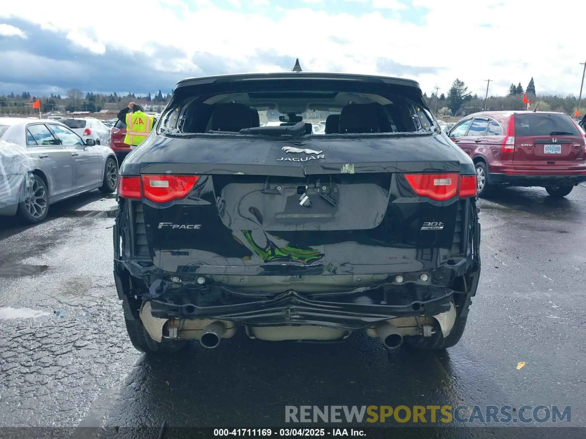 16 Photograph of a damaged car SADCK2GX1KA391800 JAGUAR F-PACE 2019