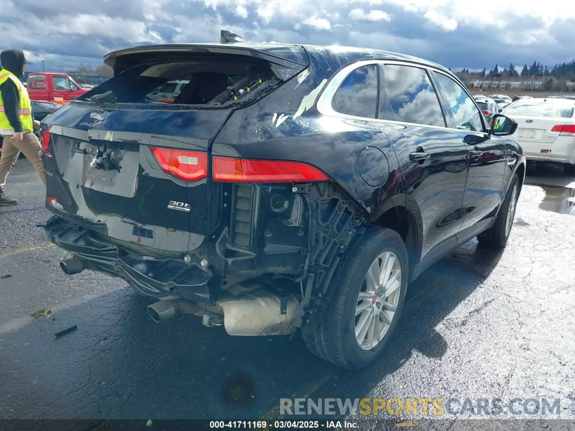 4 Photograph of a damaged car SADCK2GX1KA391800 JAGUAR F-PACE 2019