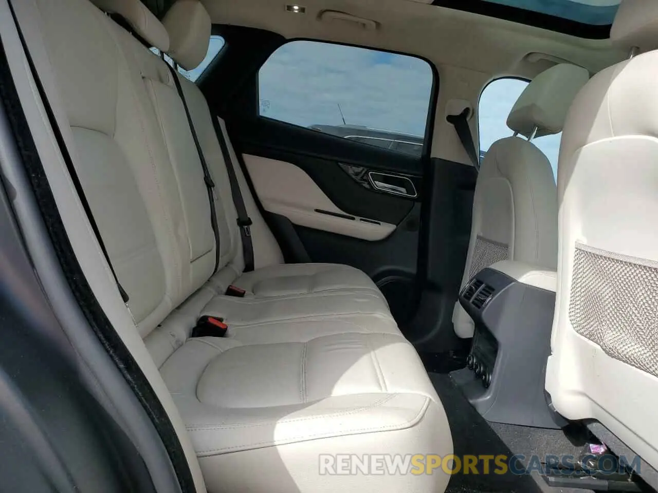 11 Фотография поврежденного автомобиля SADCK2GX4KA396800 JAGUAR F-PACE 2019