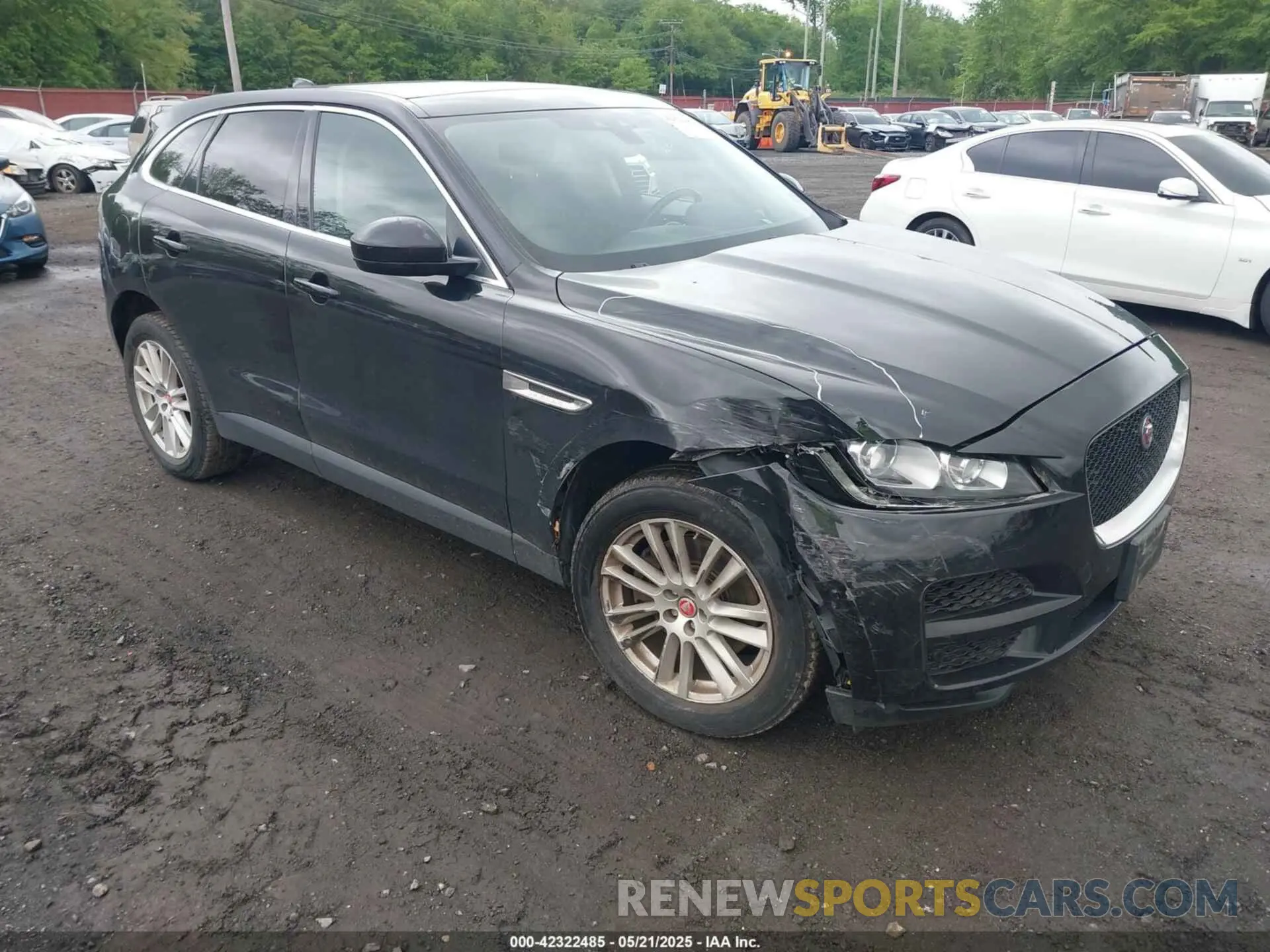 1 Photograph of a damaged car SADCK2GX7KA392837 JAGUAR F-PACE 2019