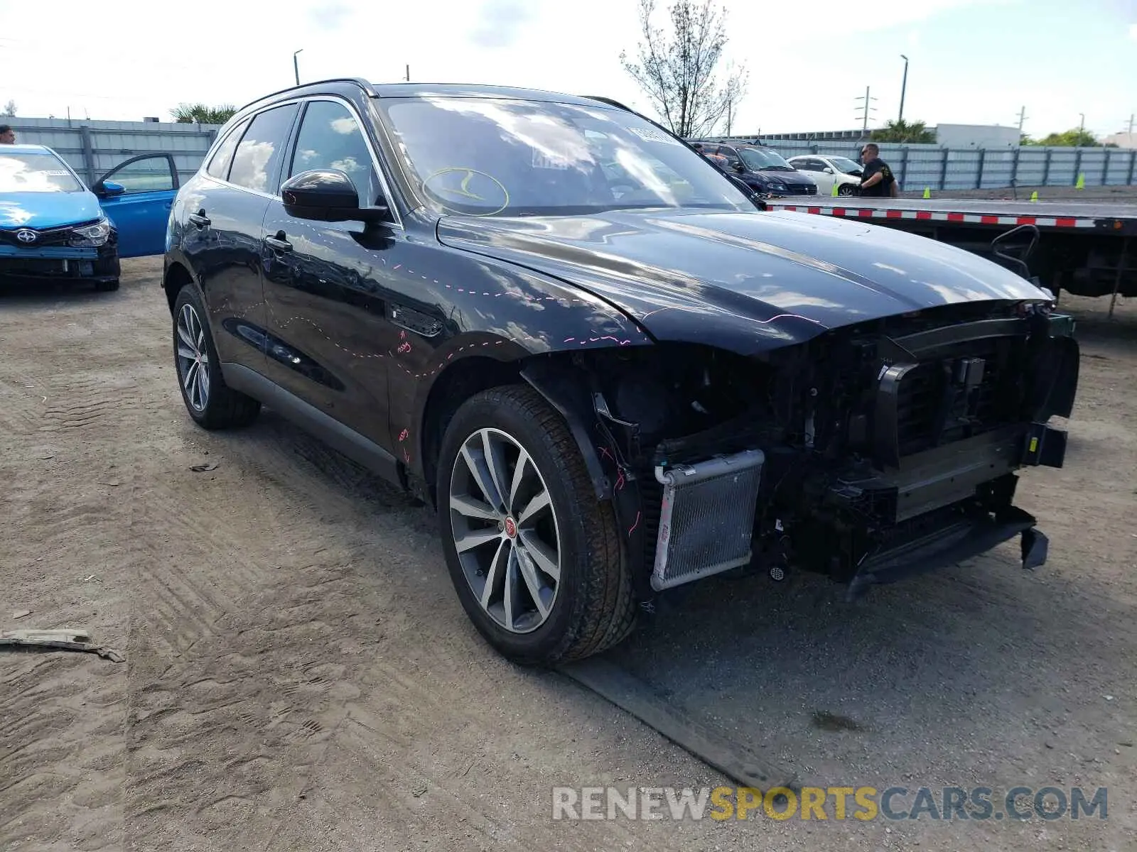 1 Photograph of a damaged car SADCK2GX8KA398422 JAGUAR F-PACE 2019
