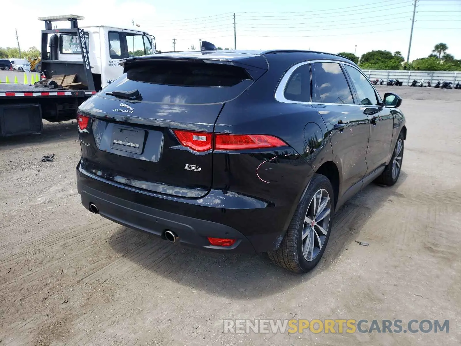 4 Photograph of a damaged car SADCK2GX8KA398422 JAGUAR F-PACE 2019