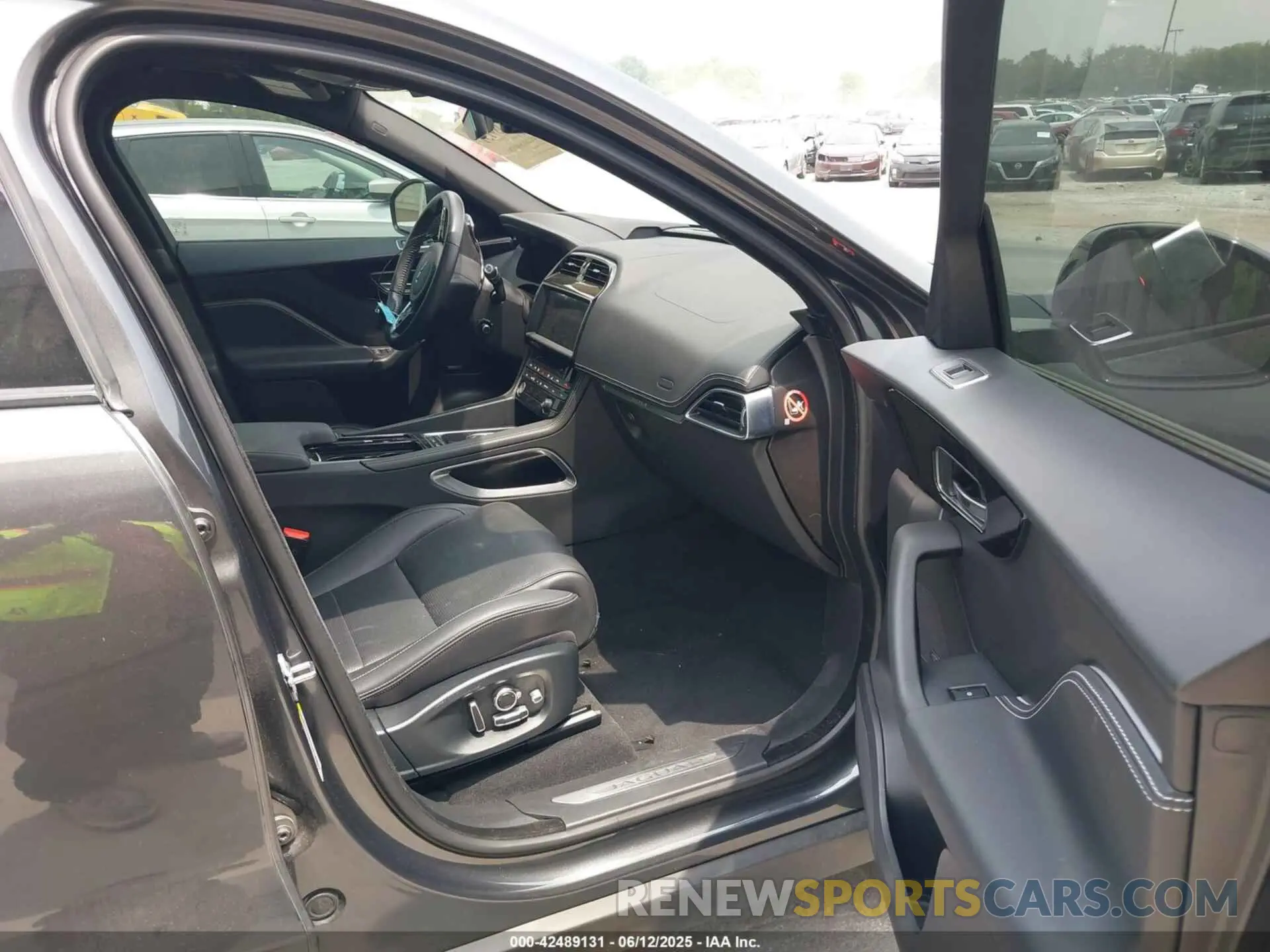 5 Фотография поврежденного автомобиля SADCL2GX3KA600791 JAGUAR F-PACE 2019
