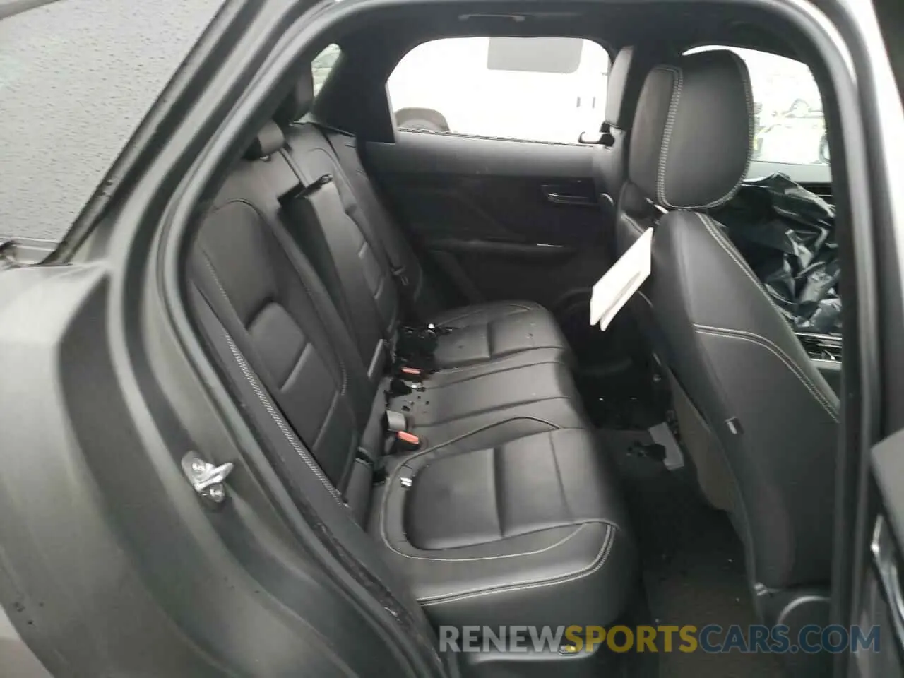 6 Photograph of a damaged car SADCL2GX6KA396715 JAGUAR F-PACE 2019