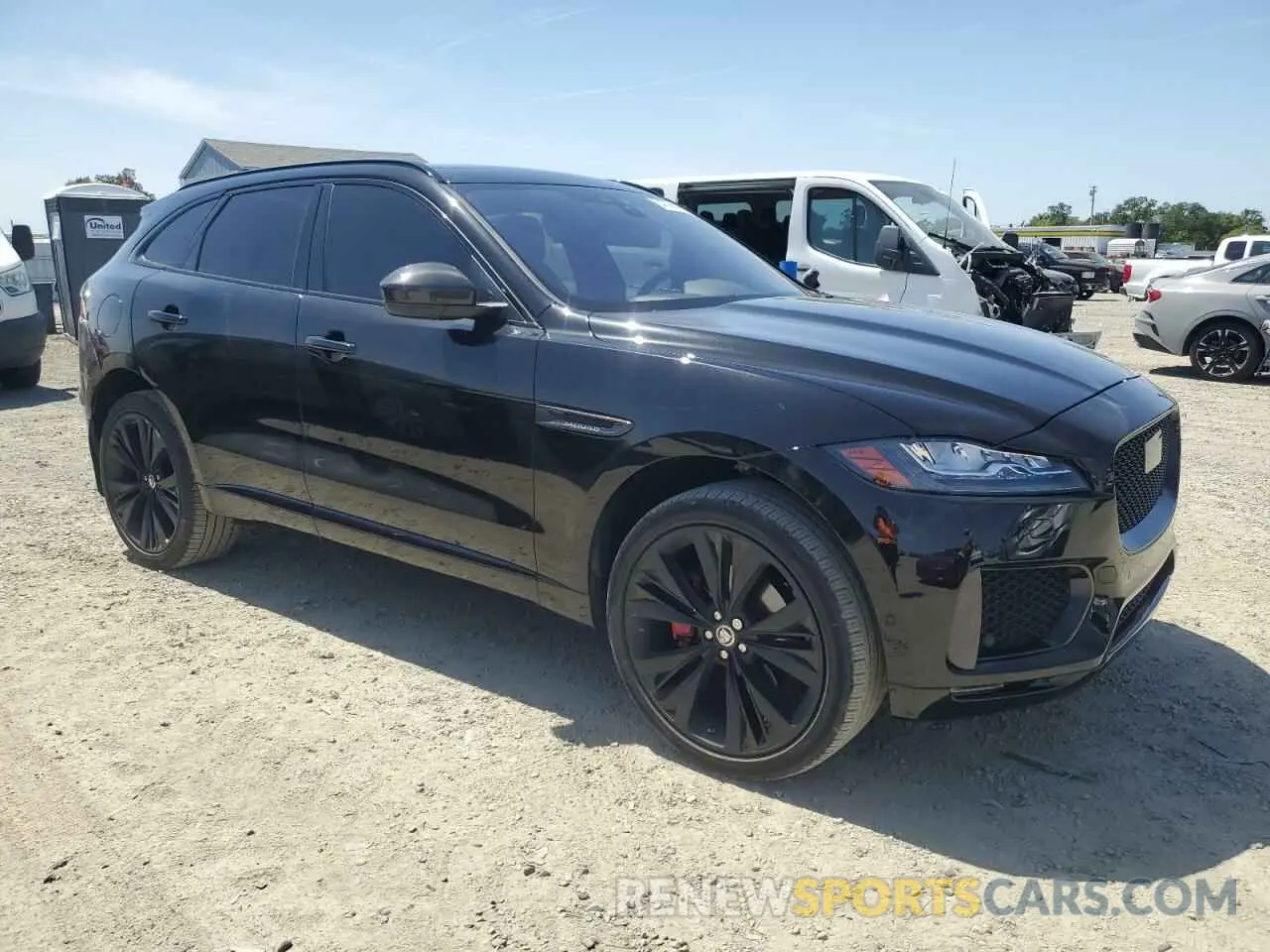 4 Photograph of a damaged car SADCM2FV1KA395386 JAGUAR F-PACE 2019
