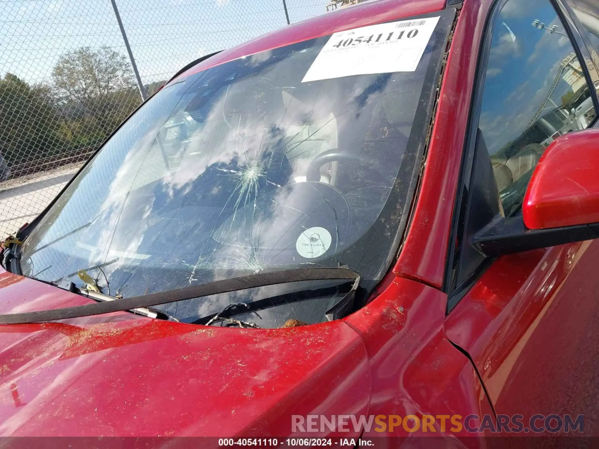 12 Photograph of a damaged car SADCM2FV2KA357049 JAGUAR F-PACE 2019