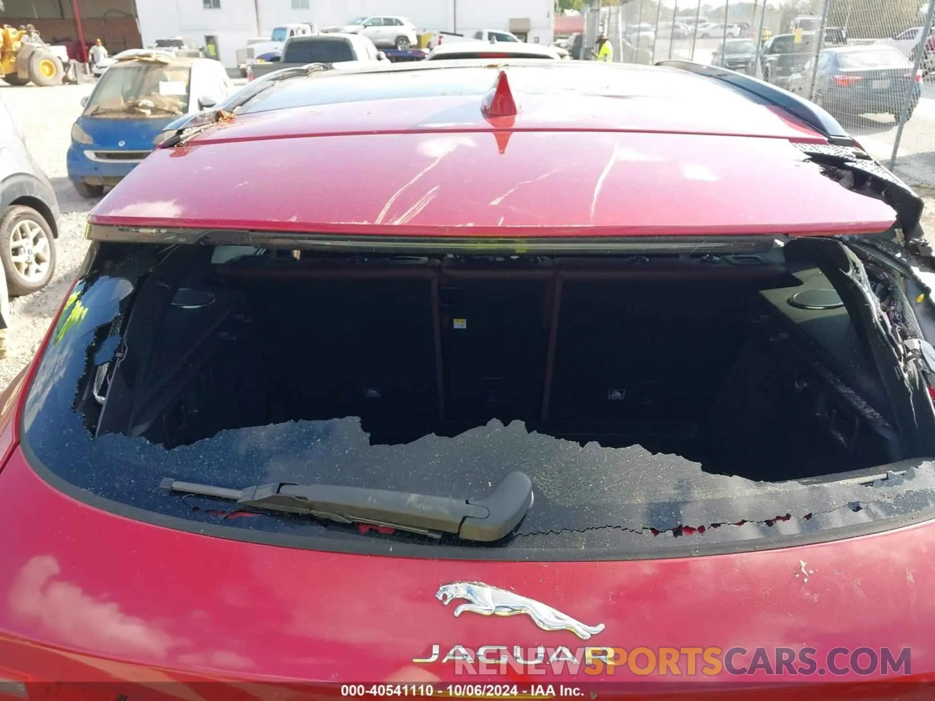 13 Photograph of a damaged car SADCM2FV2KA357049 JAGUAR F-PACE 2019