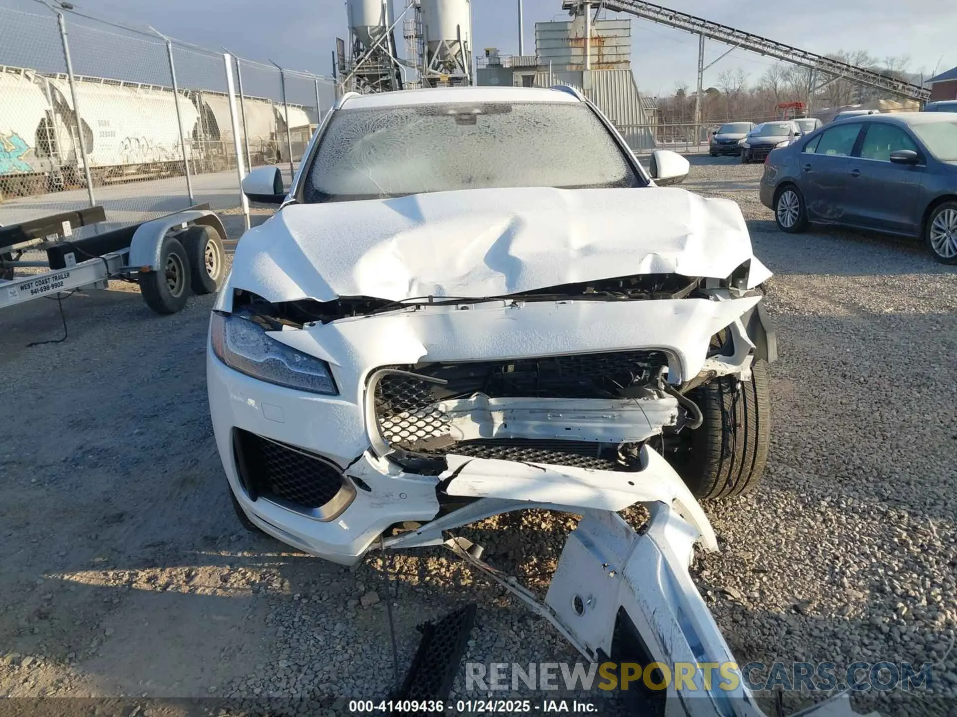 12 Фотография поврежденного автомобиля SADCM2FV2KA398507 JAGUAR F-PACE 2019