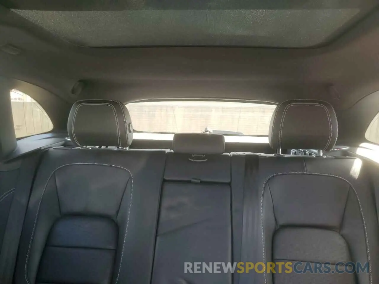 10 Фотография поврежденного автомобиля SADCM2FV5KA396329 JAGUAR F-PACE 2019