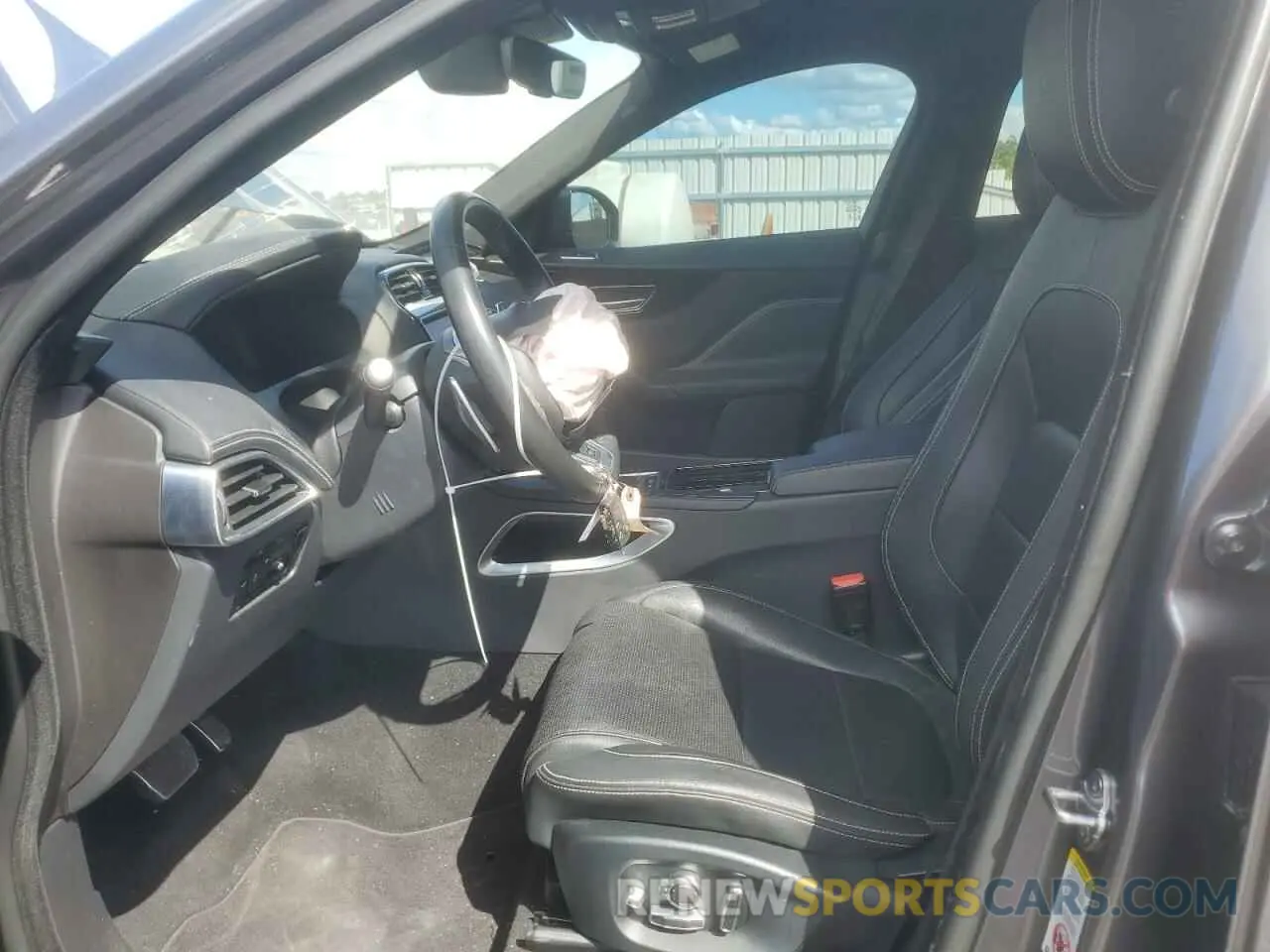 7 Фотография поврежденного автомобиля SADCM2FV5KA396329 JAGUAR F-PACE 2019