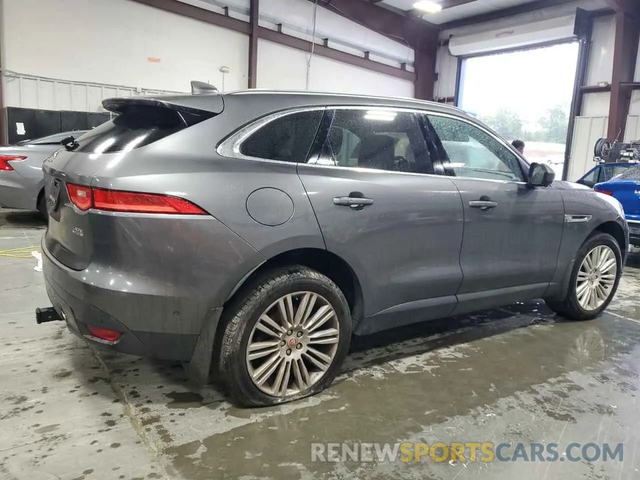 3 Фотография поврежденного автомобиля SADCN2GX9KA357787 JAGUAR F-PACE 2019
