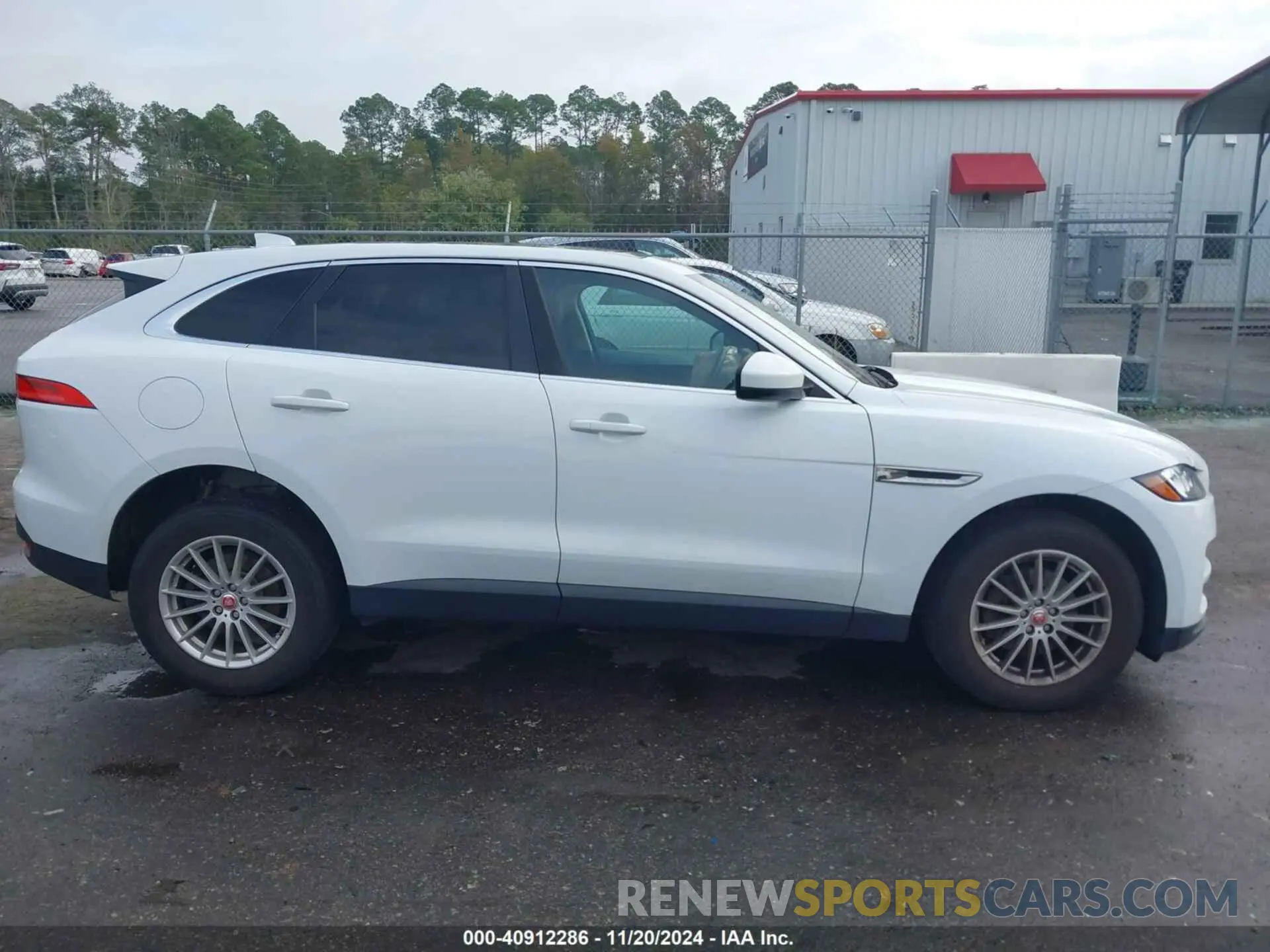13 Фотография поврежденного автомобиля SADCS2FX0KA390106 JAGUAR F-PACE 2019