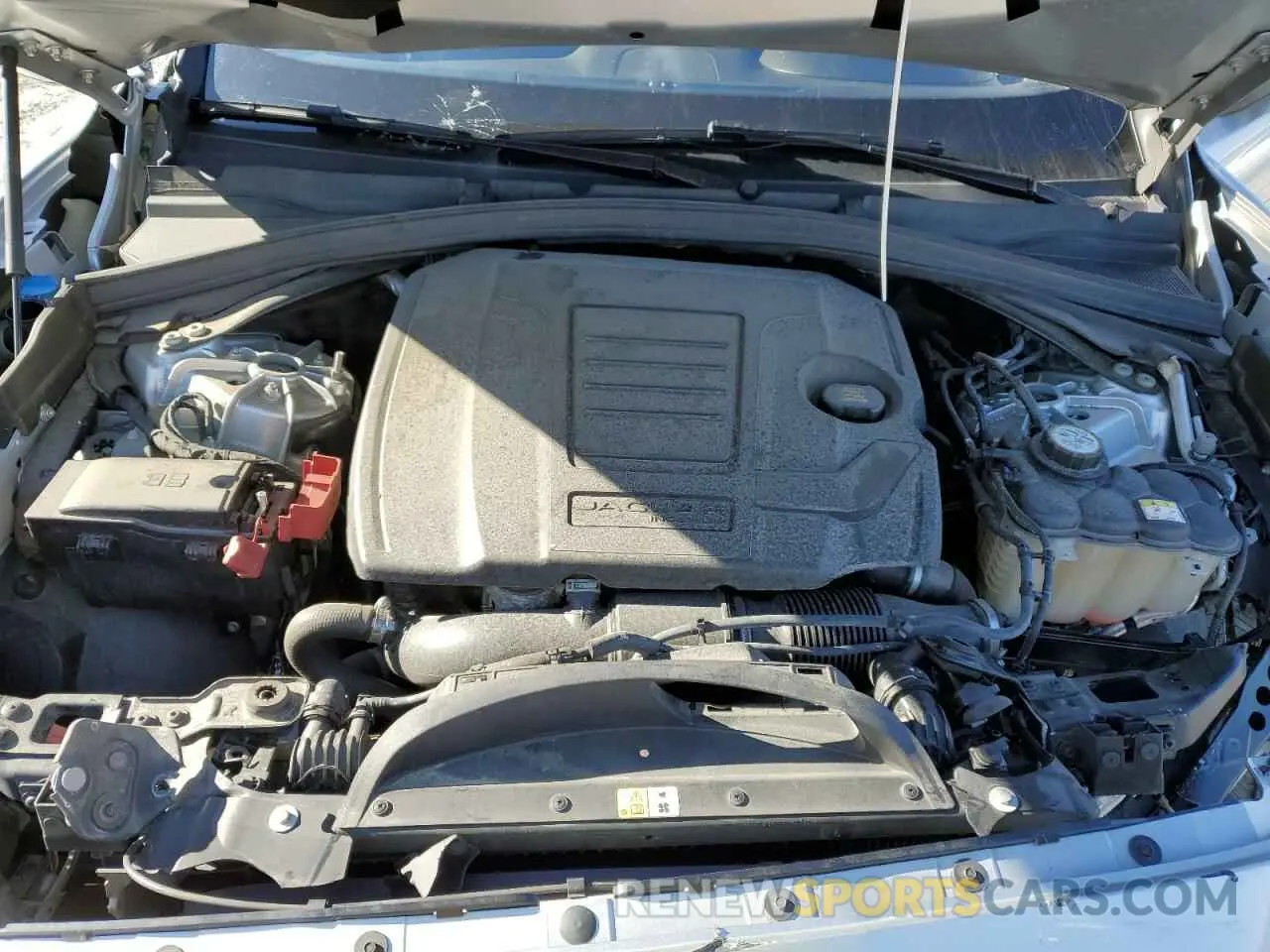 12 Фотография поврежденного автомобиля SADCS2FX1KA390227 JAGUAR F-PACE 2019