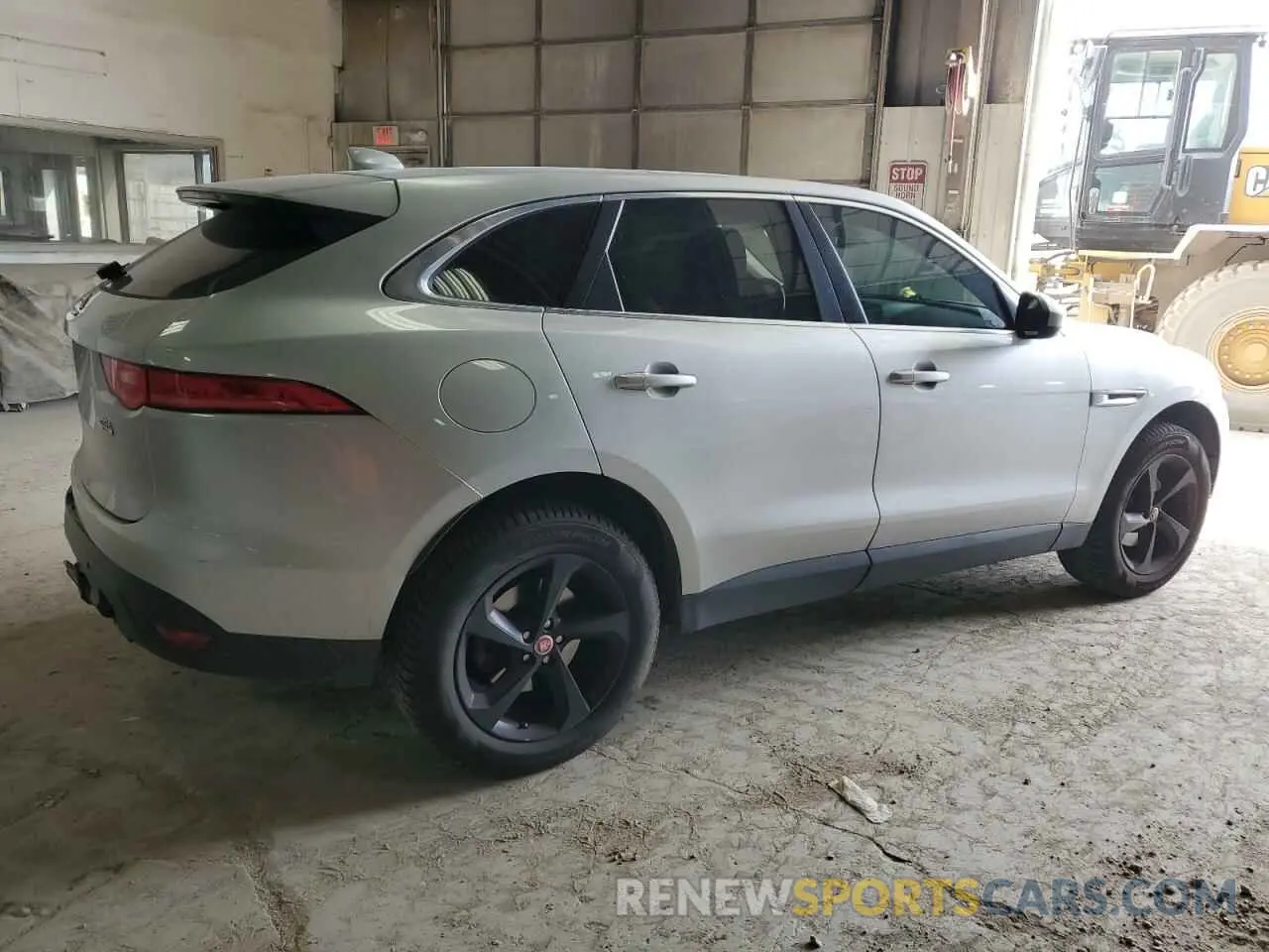 3 Photograph of a damaged car SADCS2FX2KA391600 JAGUAR F-PACE 2019