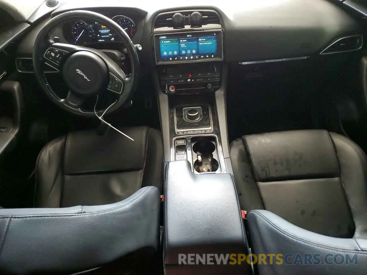 8 Photograph of a damaged car SADCS2FX2KA391600 JAGUAR F-PACE 2019