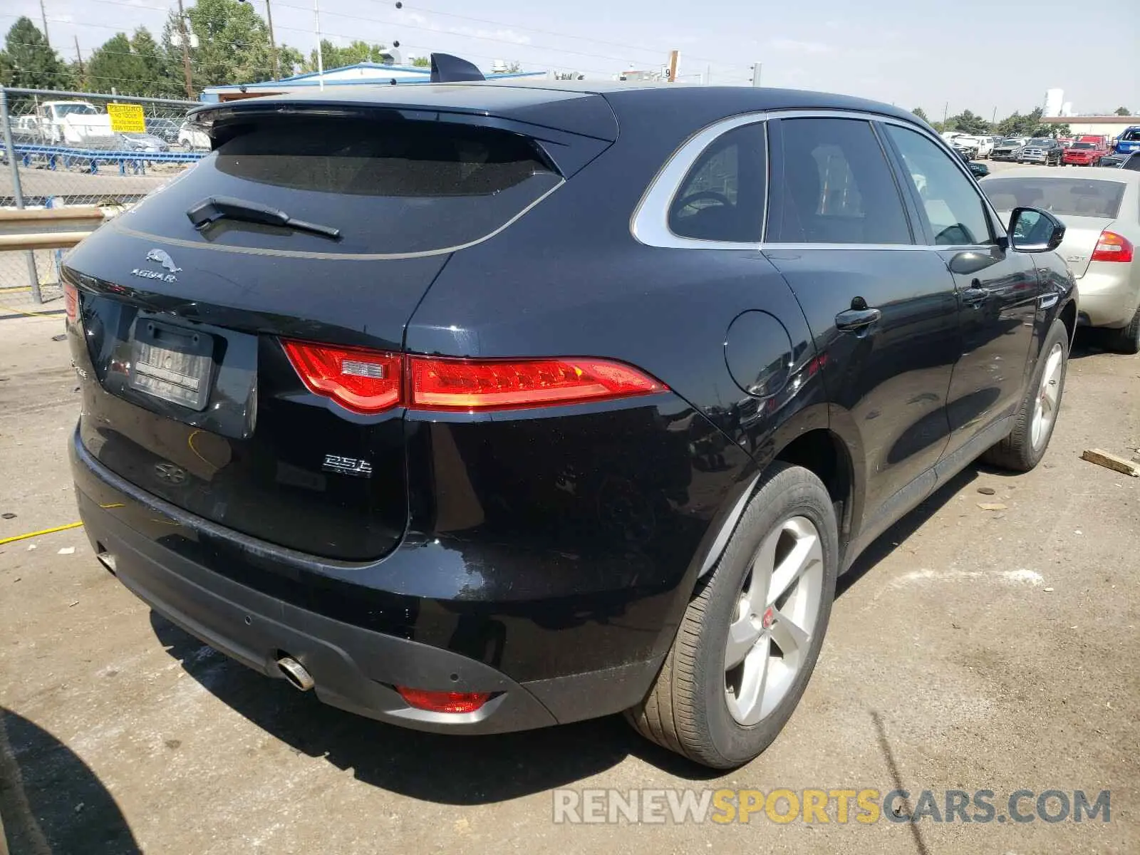 4 Photograph of a damaged car SADCS2FX6KA603124 JAGUAR F-PACE 2019